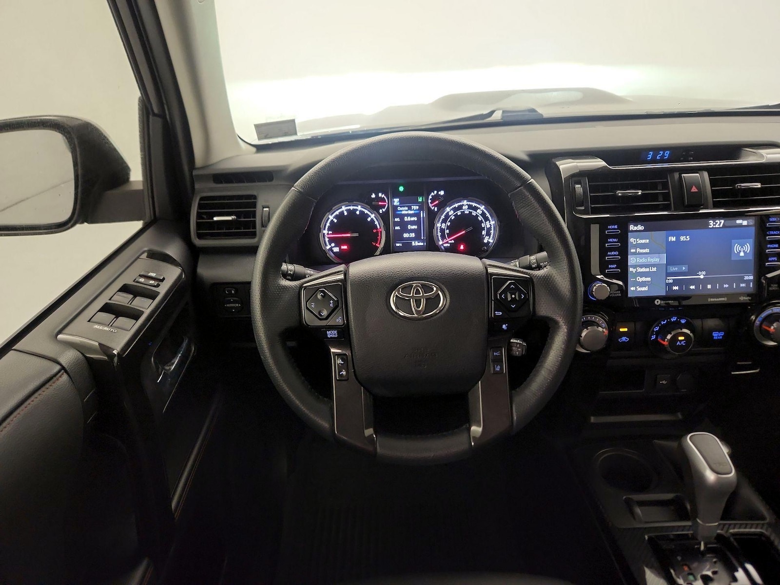 2022 Toyota 4Runner TRD Off-Road Premium - Photo 11