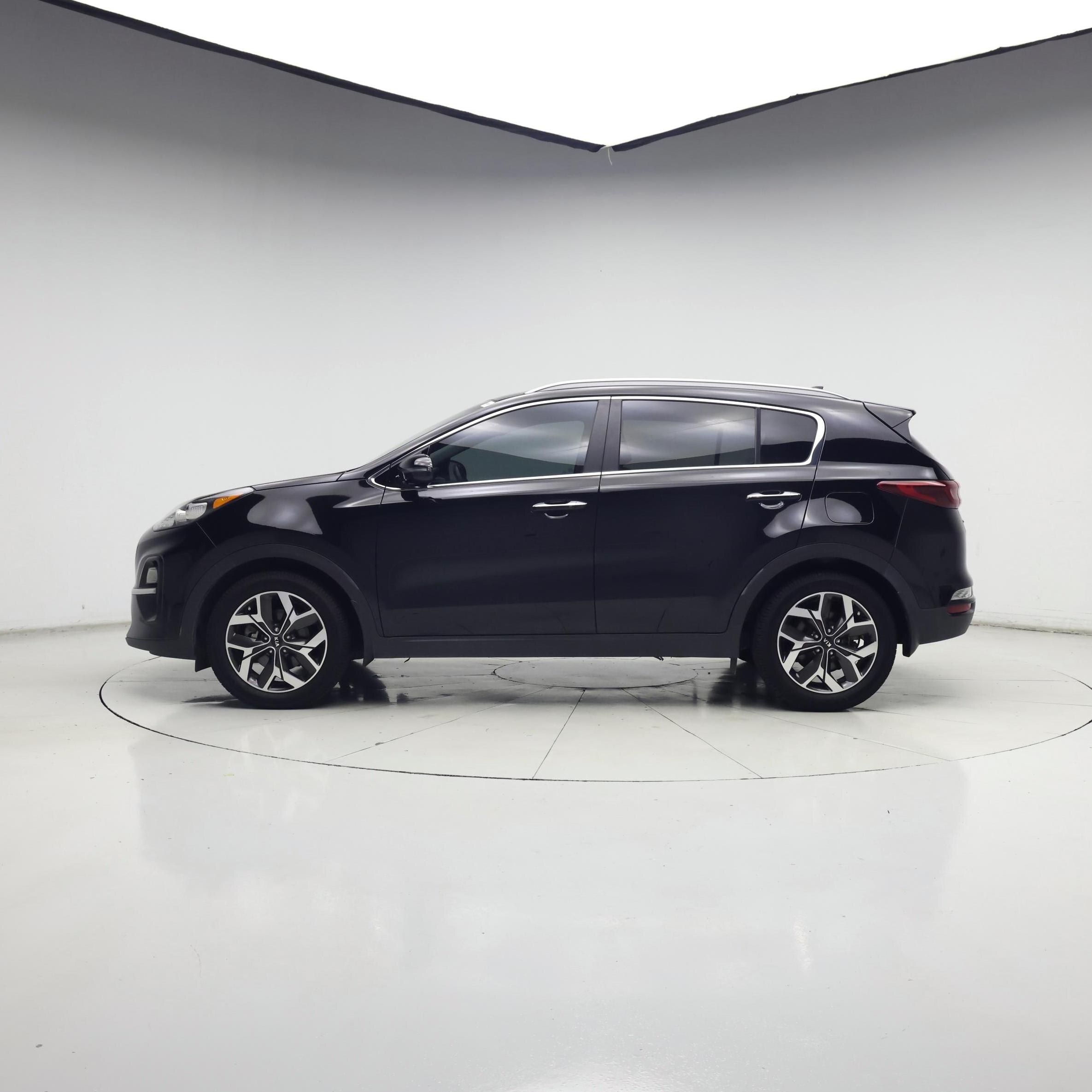 Thumbnail: 2020 Kia Sportage - 3