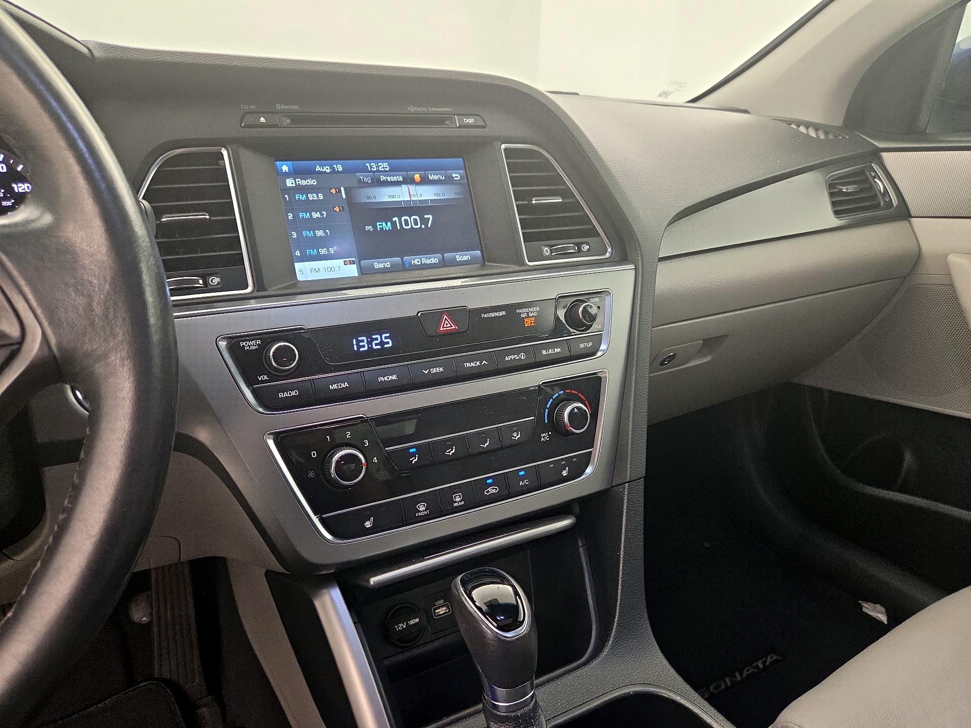 Thumbnail: 2017 Hyundai Sonata - 15