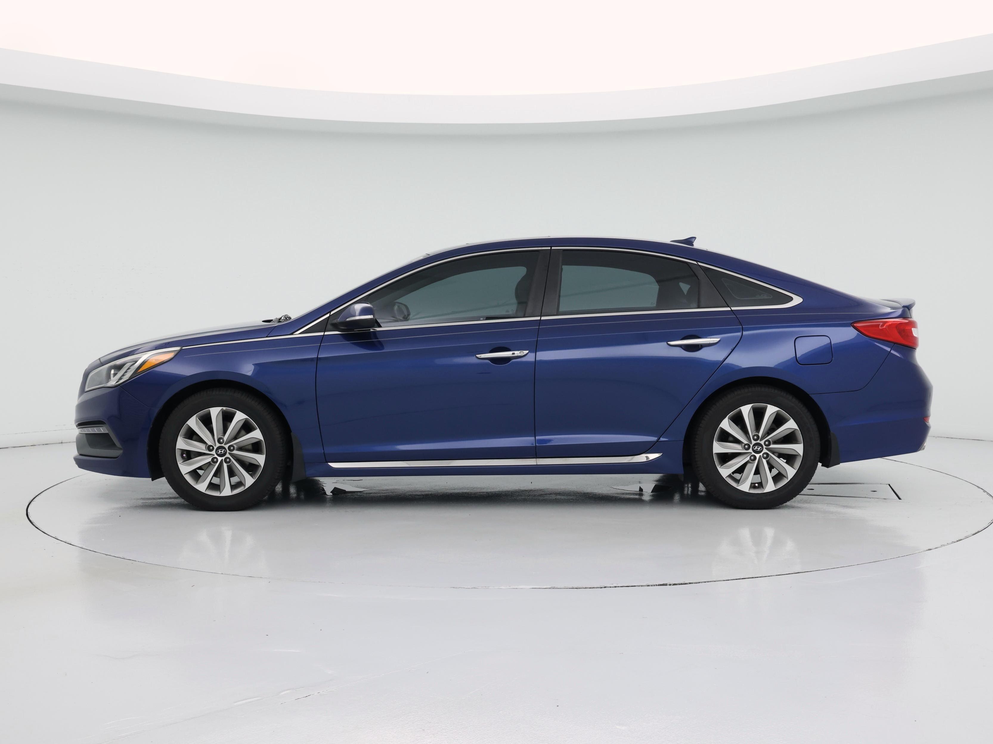 Thumbnail: 2017 Hyundai Sonata - 3