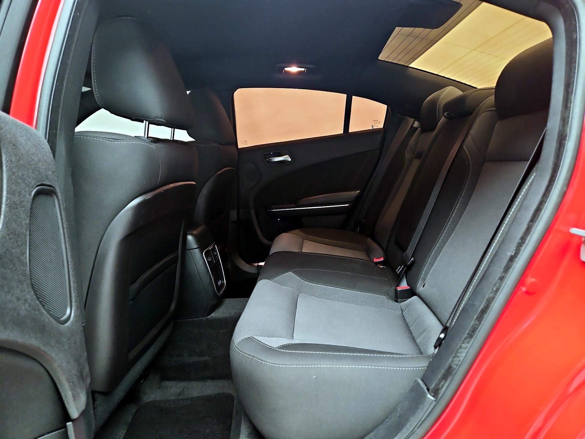 Thumbnail: 2015 Dodge Charger - 20