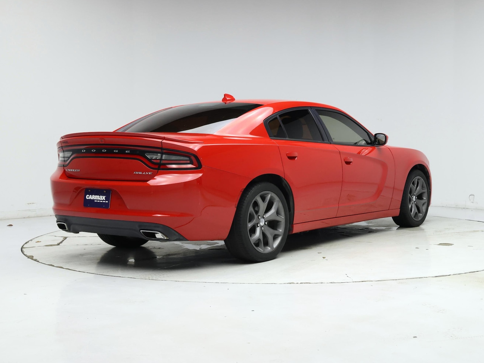 2015 Dodge Charger SXT - Photo 9