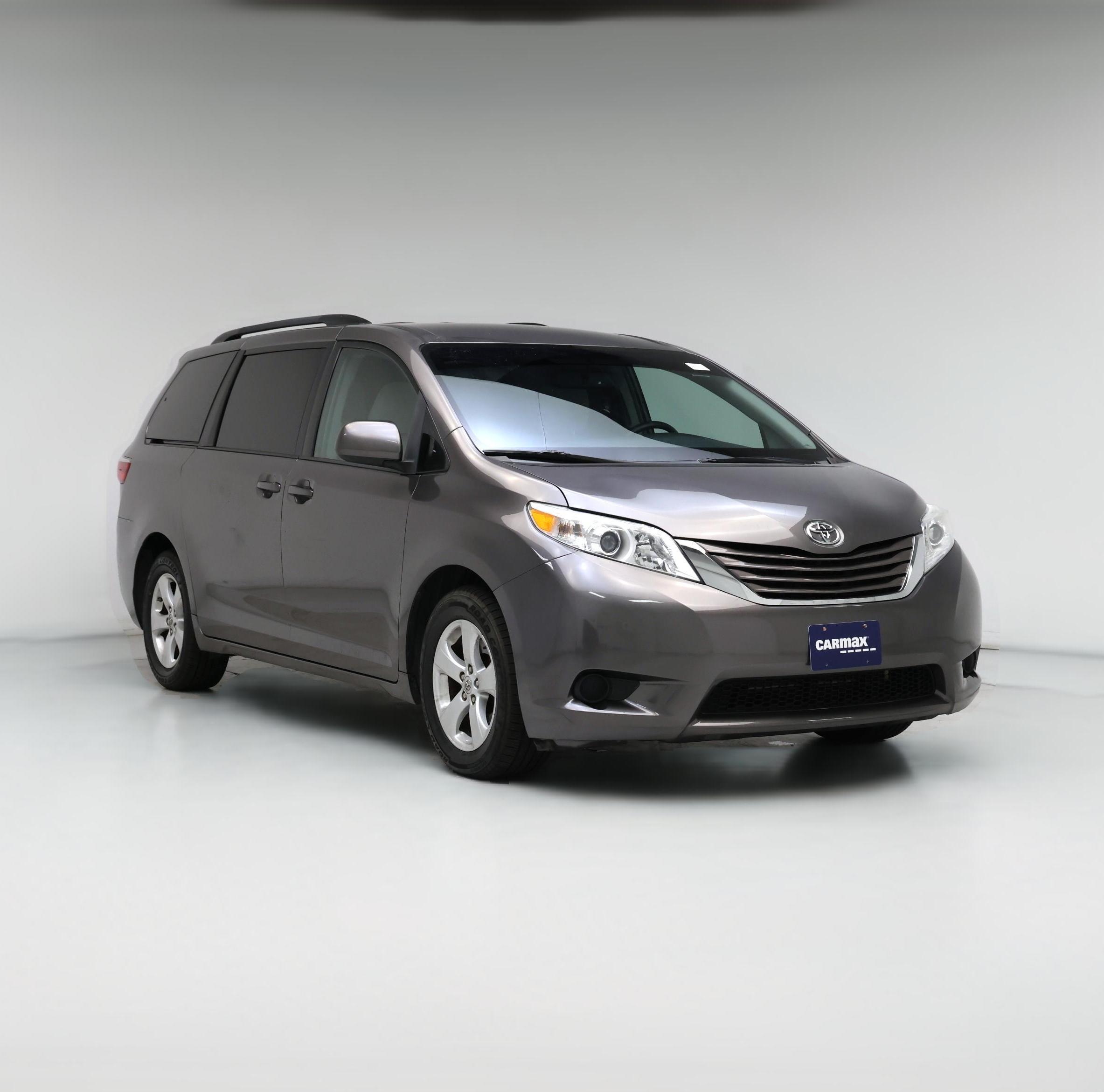 Thumbnail: 2015 Toyota Sienna - 1
