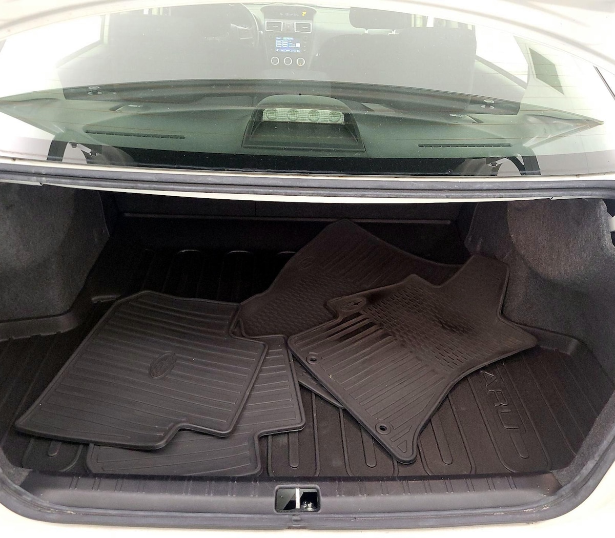 Trunk/Cargo (Seats Up)