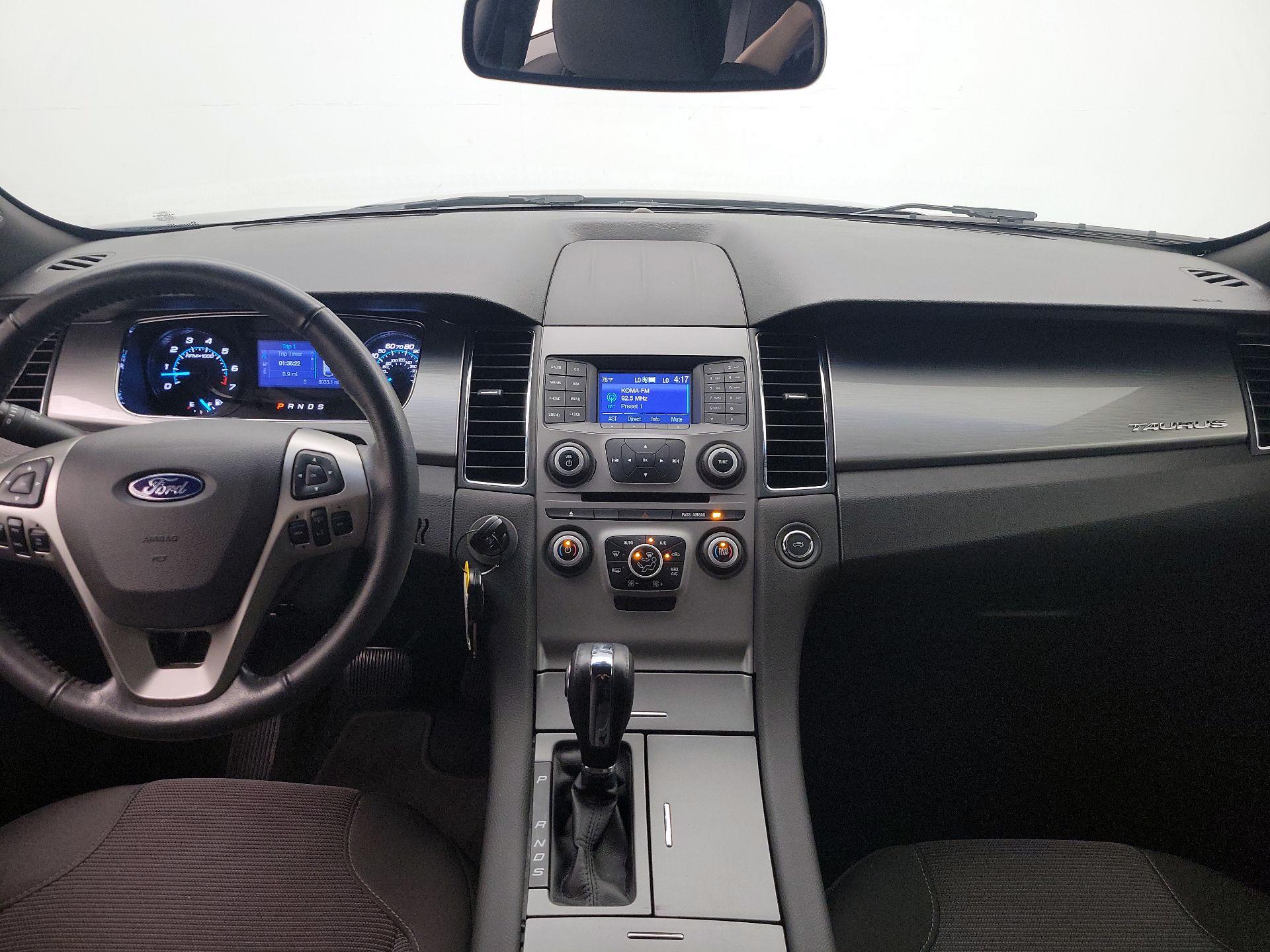 Thumbnail: 2017 Ford Taurus - 9