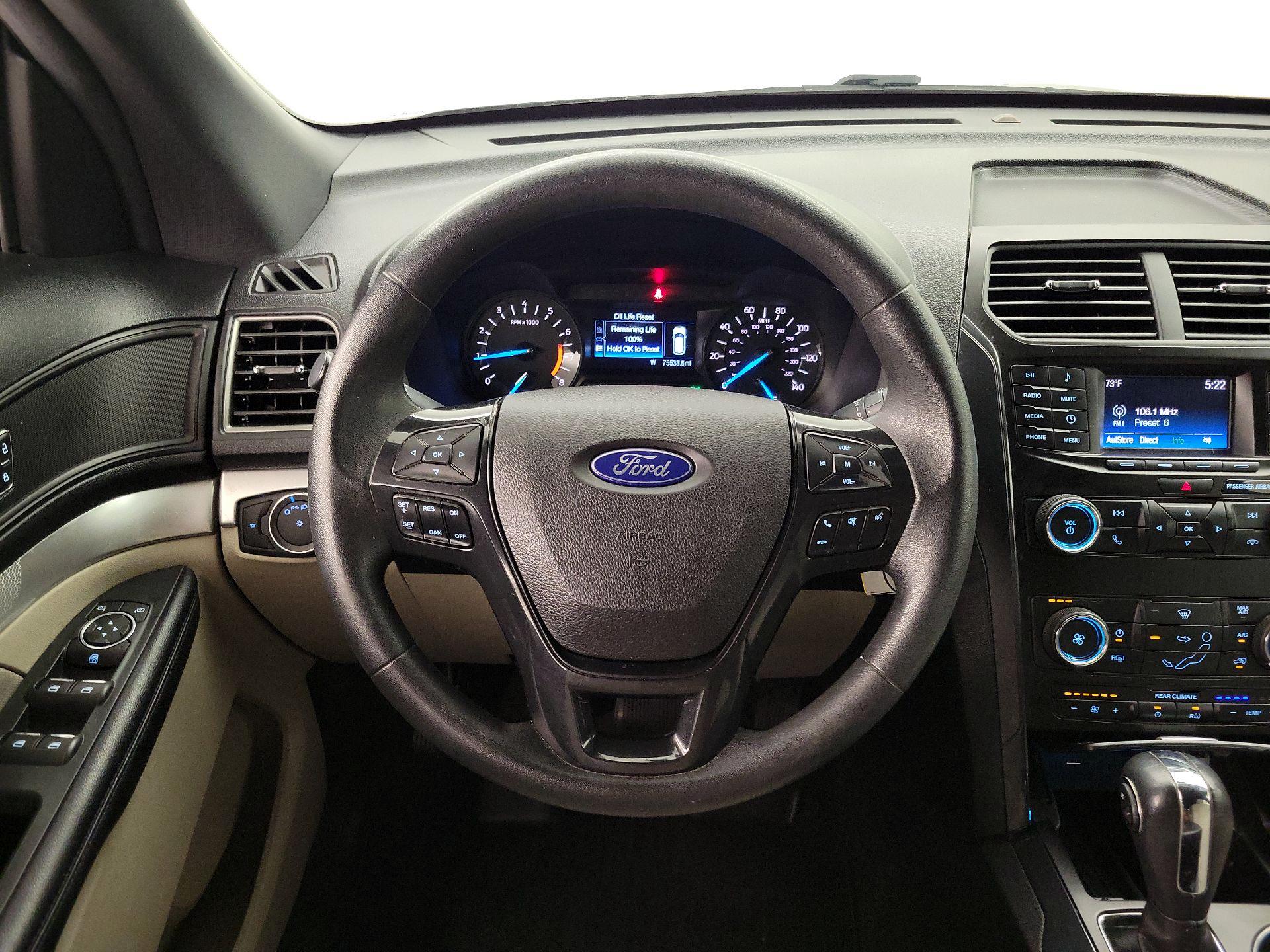 Thumbnail: 2018 Ford Explorer - 10