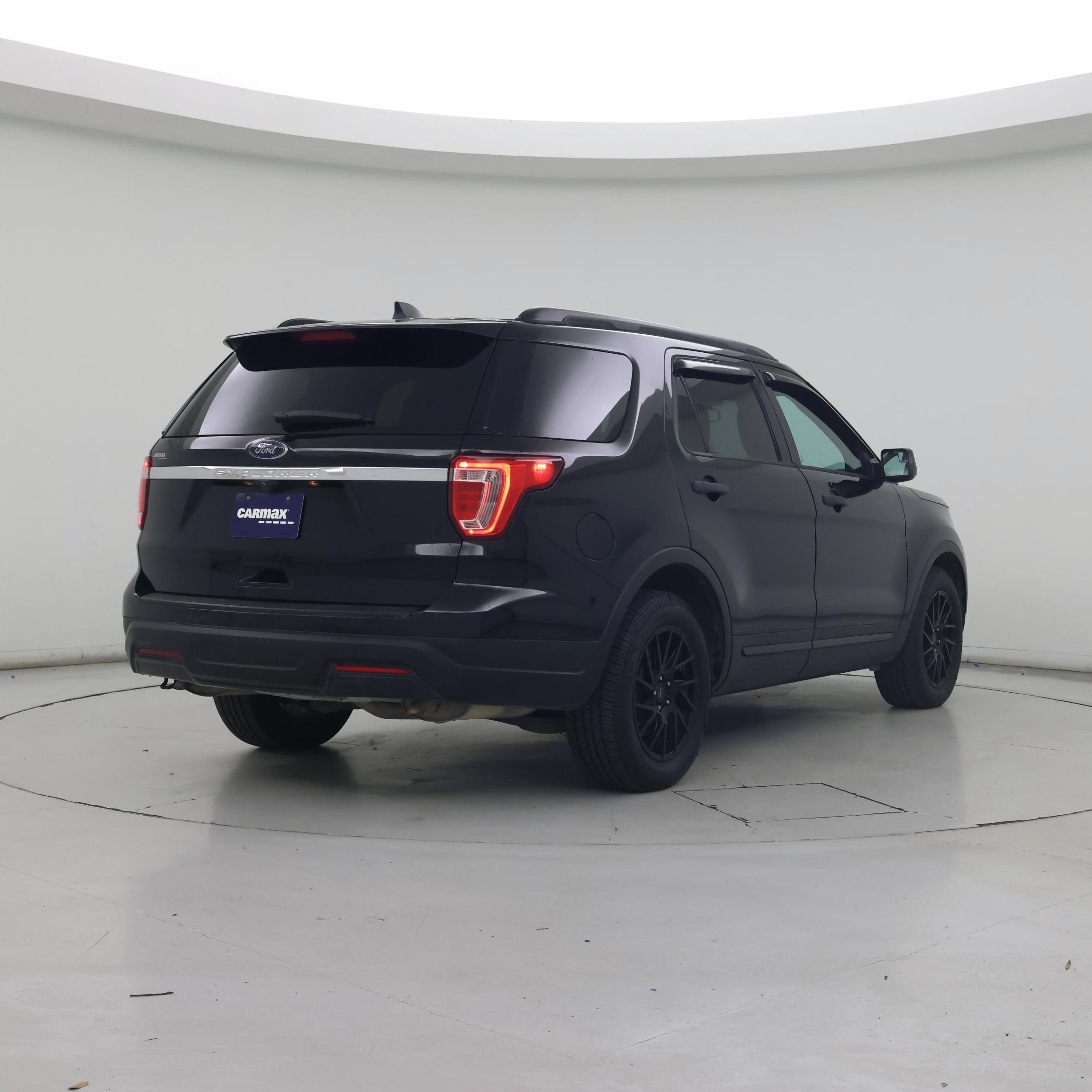 Thumbnail: 2018 Ford Explorer - 8