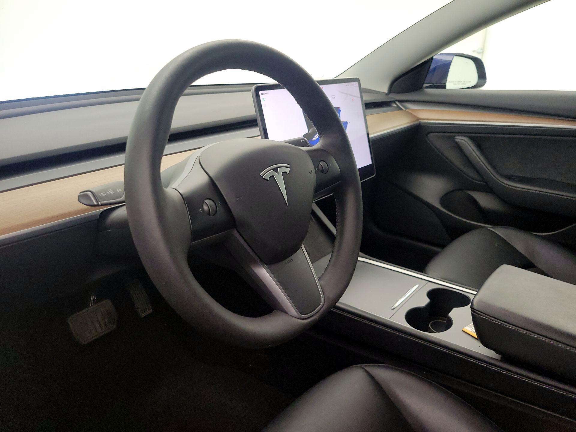 Thumbnail: 2022 Tesla Model 3 - 9