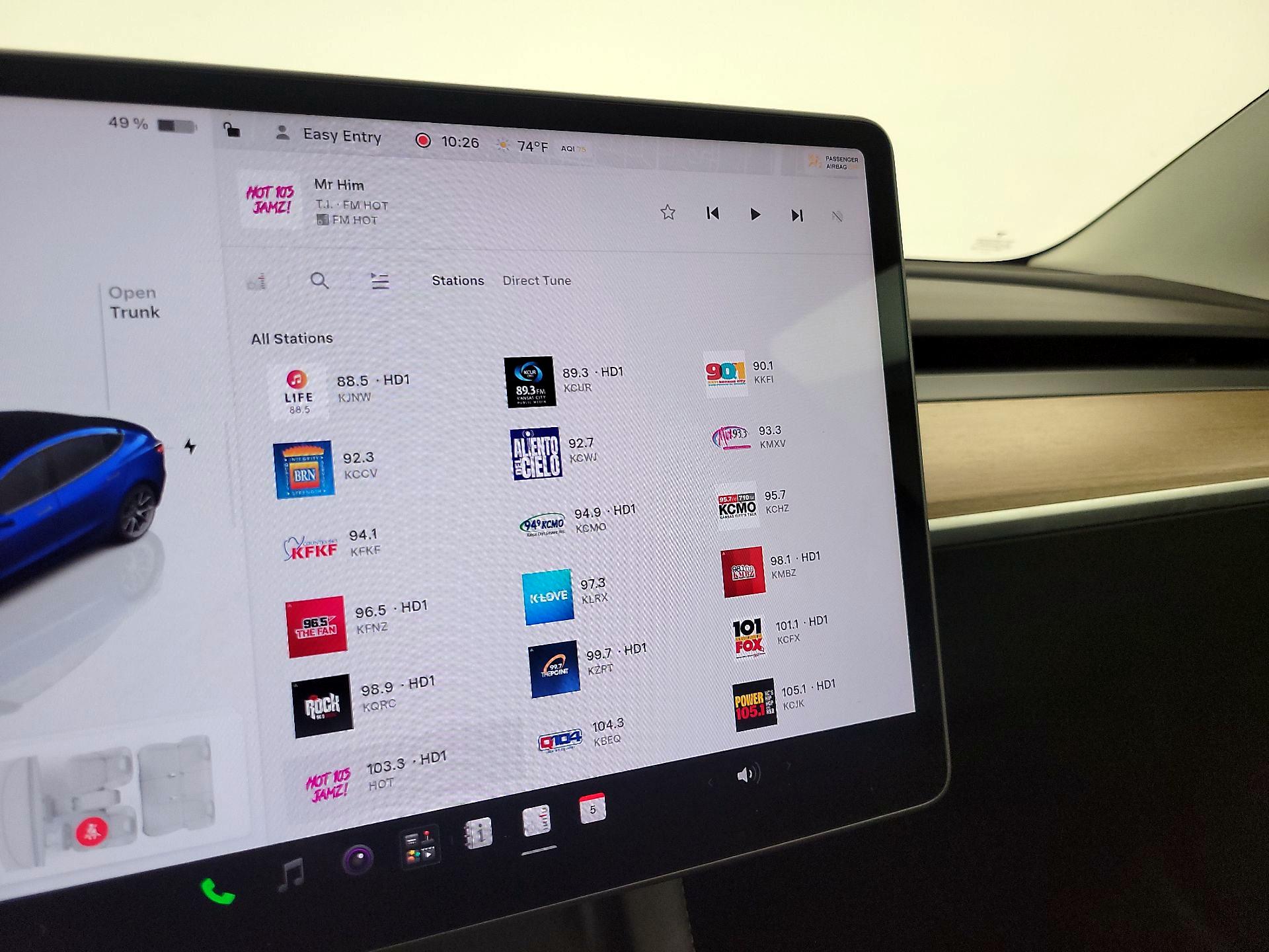 Thumbnail: 2022 Tesla Model 3 - 15