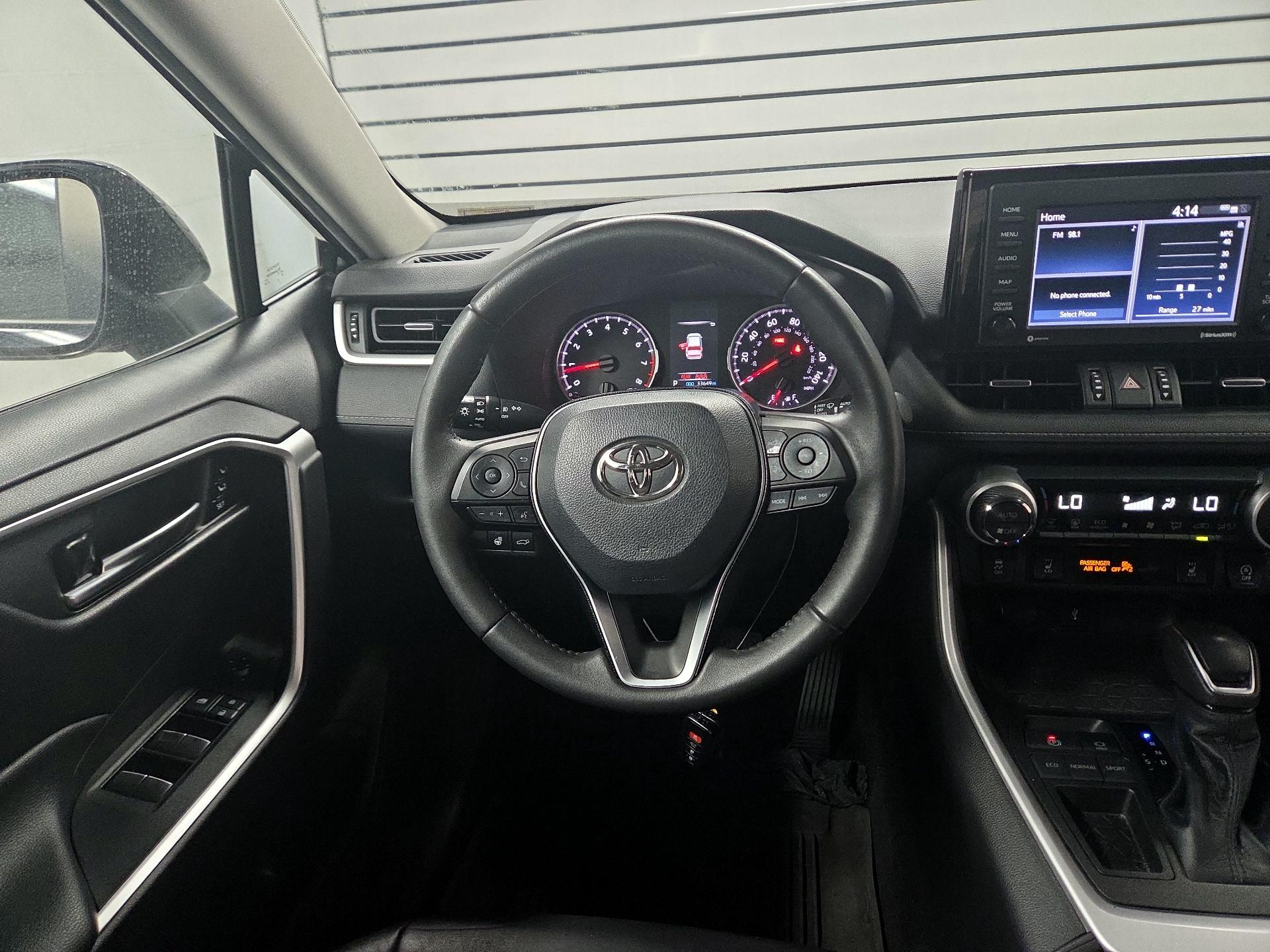Thumbnail: 2021 Toyota RAV4 - 10