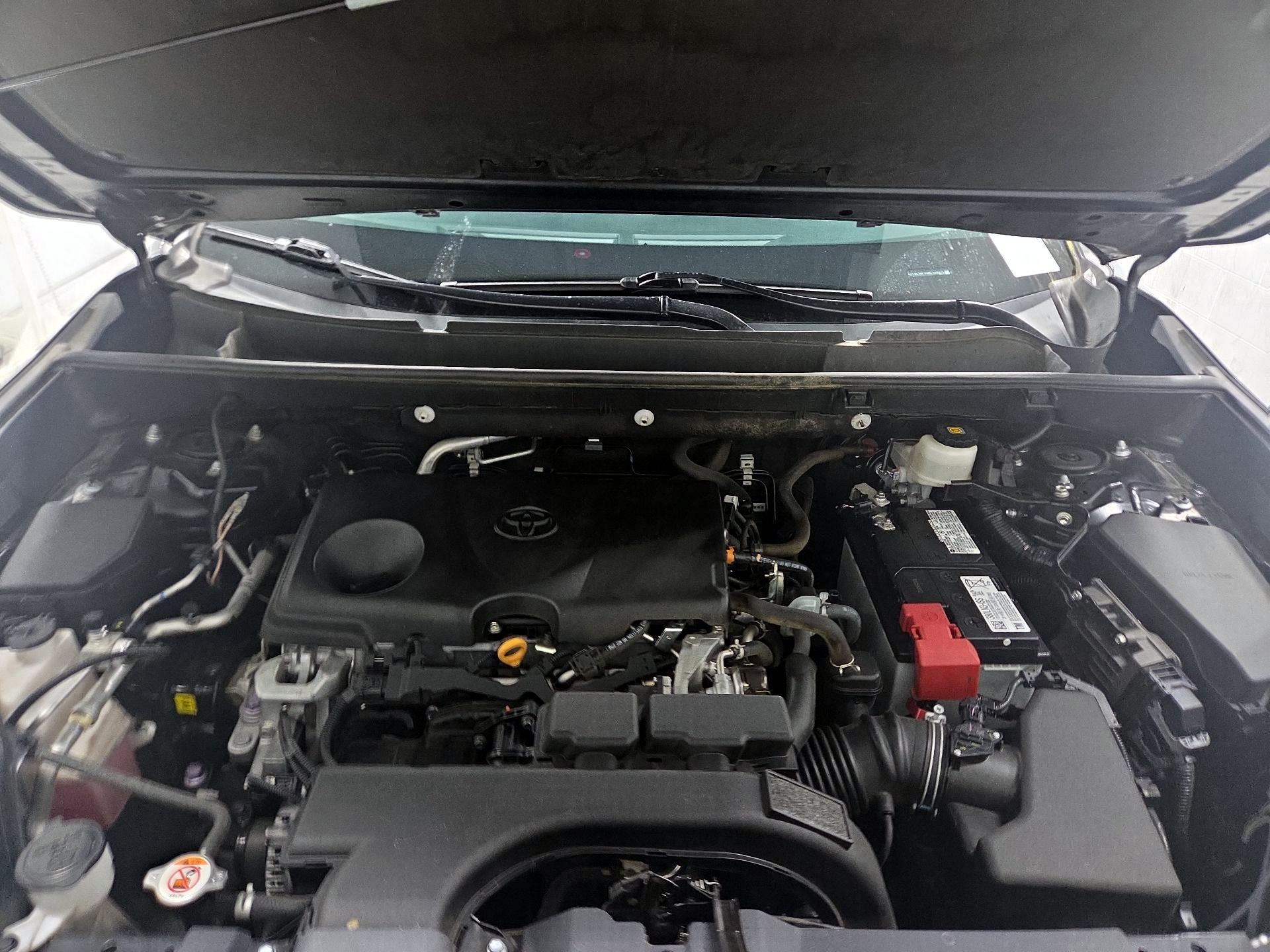 Thumbnail: 2021 Toyota RAV4 - 19