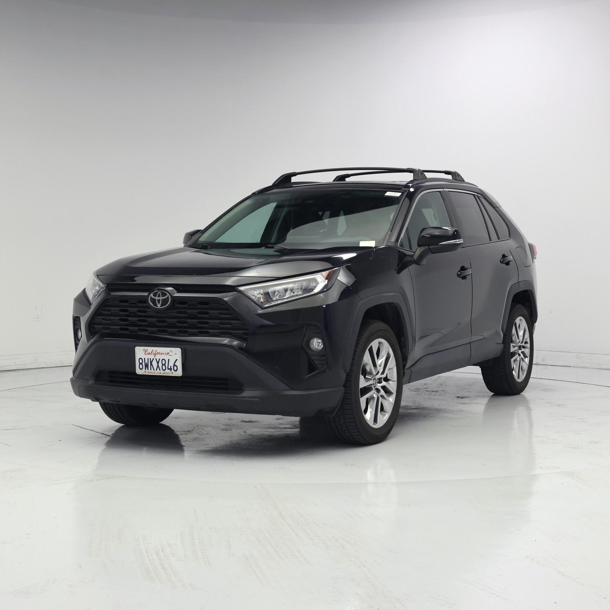 Thumbnail: 2021 Toyota RAV4 - 4