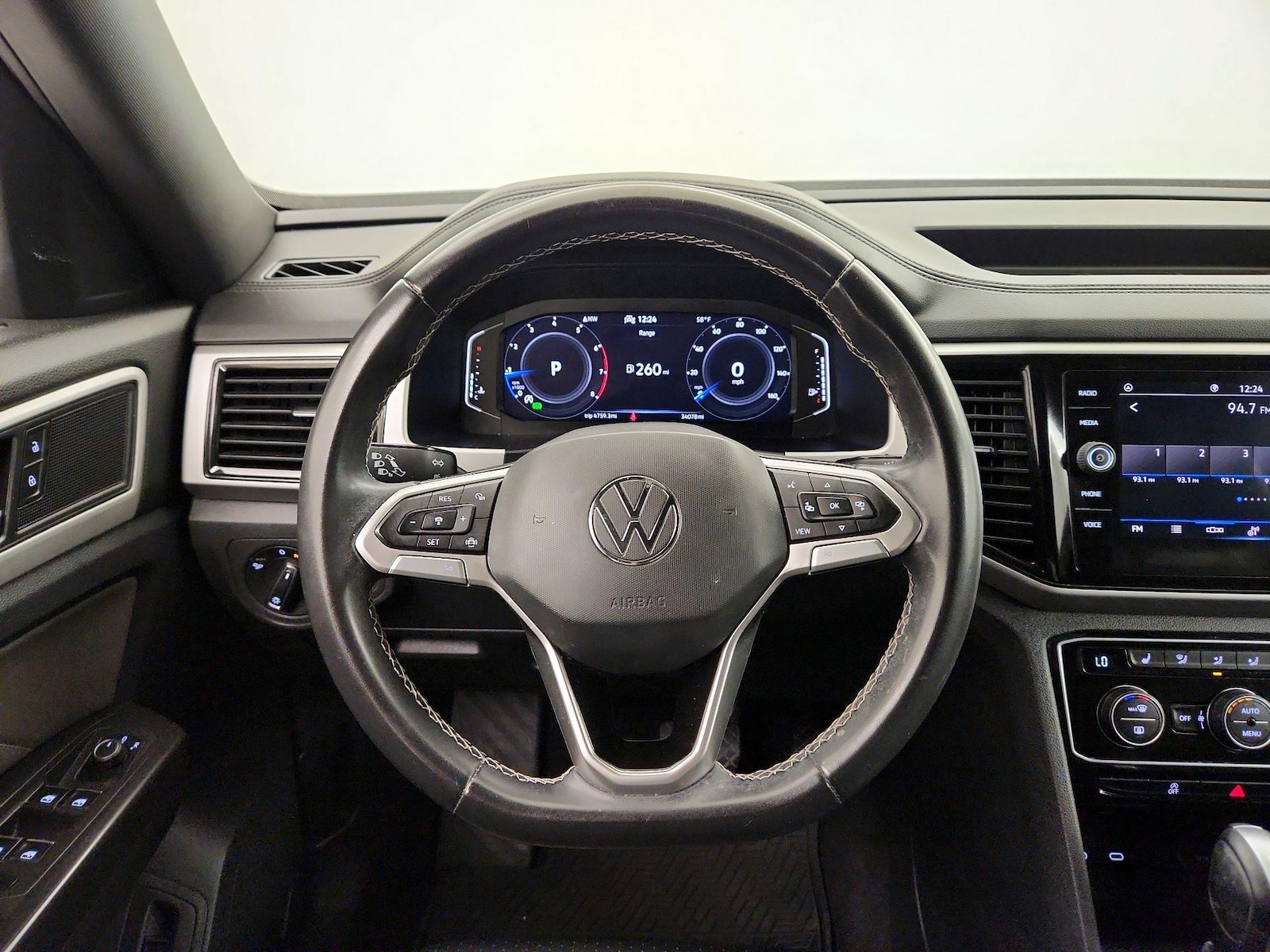 2023 Volkswagen Atlas Cross Sport SE w/Tech - Photo 11
