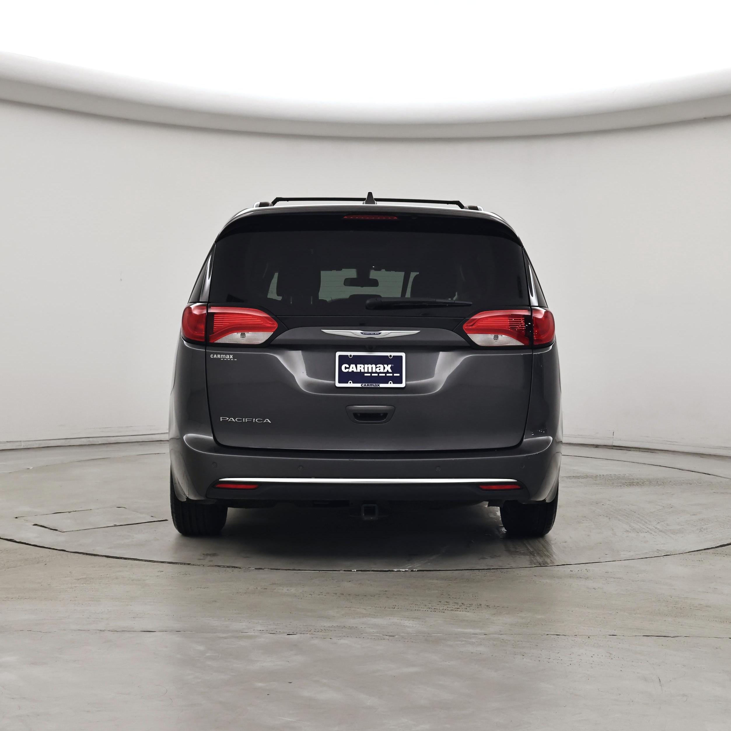 Thumbnail: 2018 Chrysler Pacifica - 6