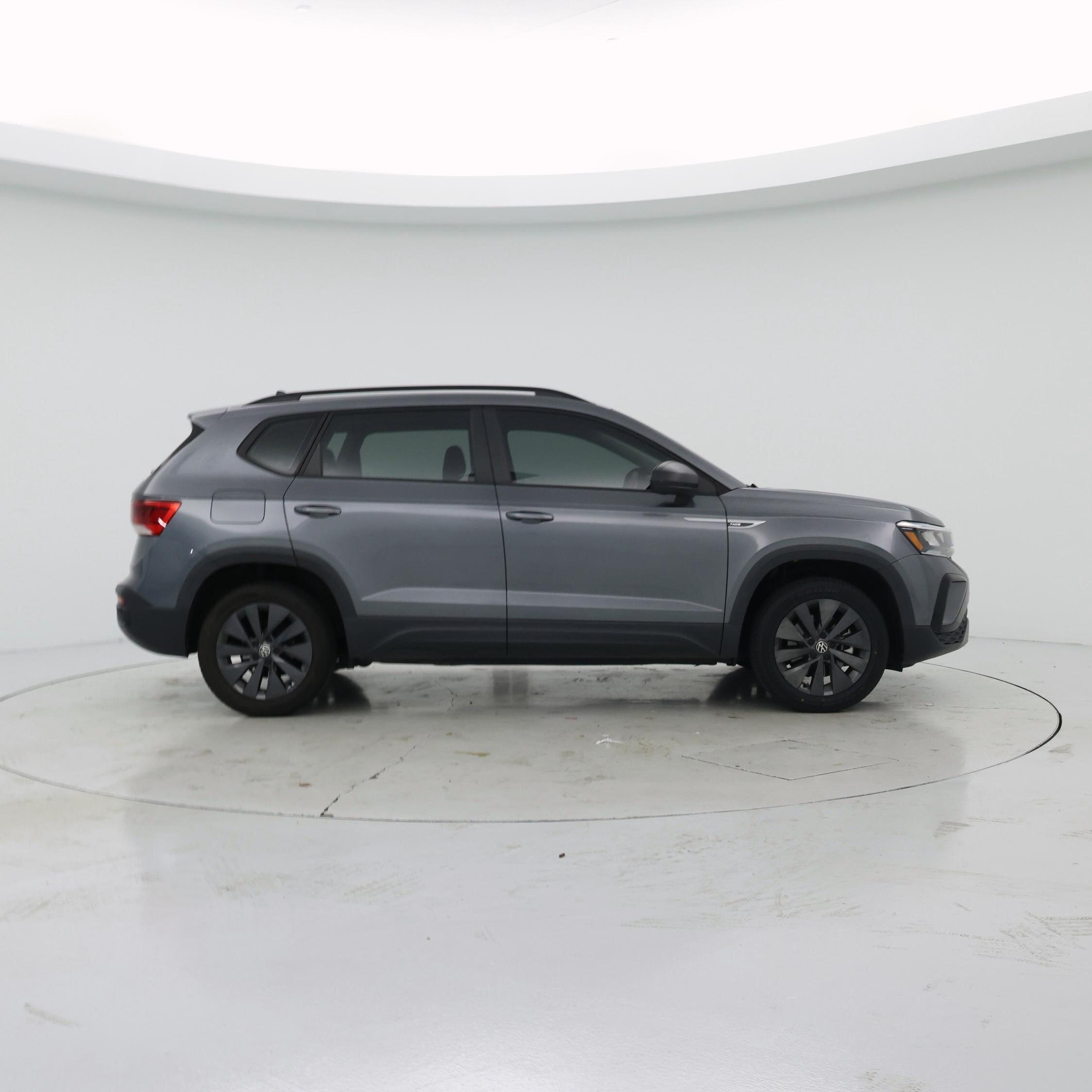 Thumbnail: 2022 Volkswagen Taos - 7