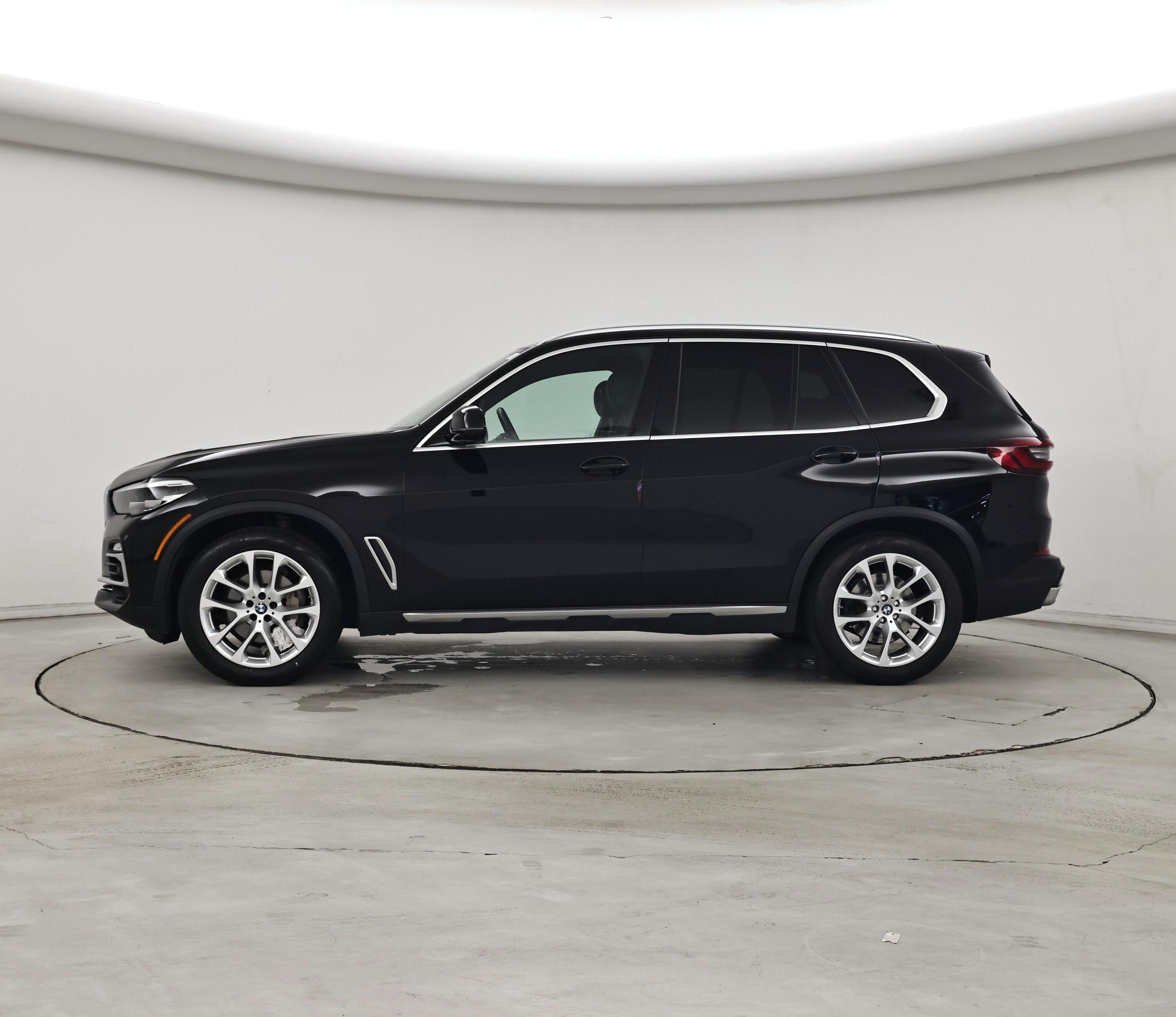 Thumbnail: 2021 BMW X5 - 3