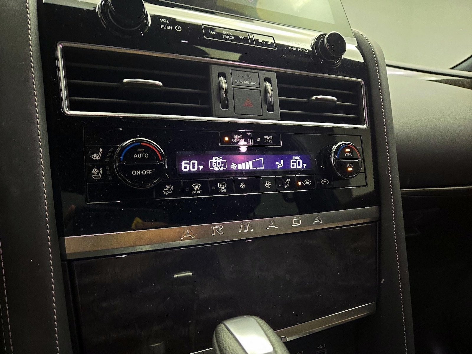 2024 Nissan Armada Platinum - Photo 16