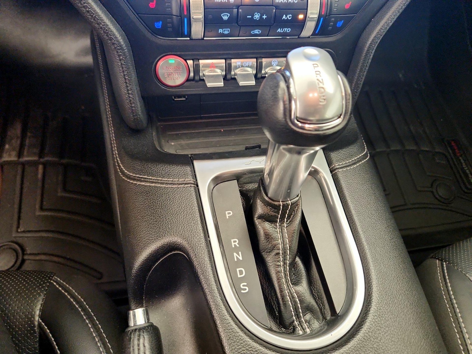 2021 Ford Mustang GT Premium - Photo 19