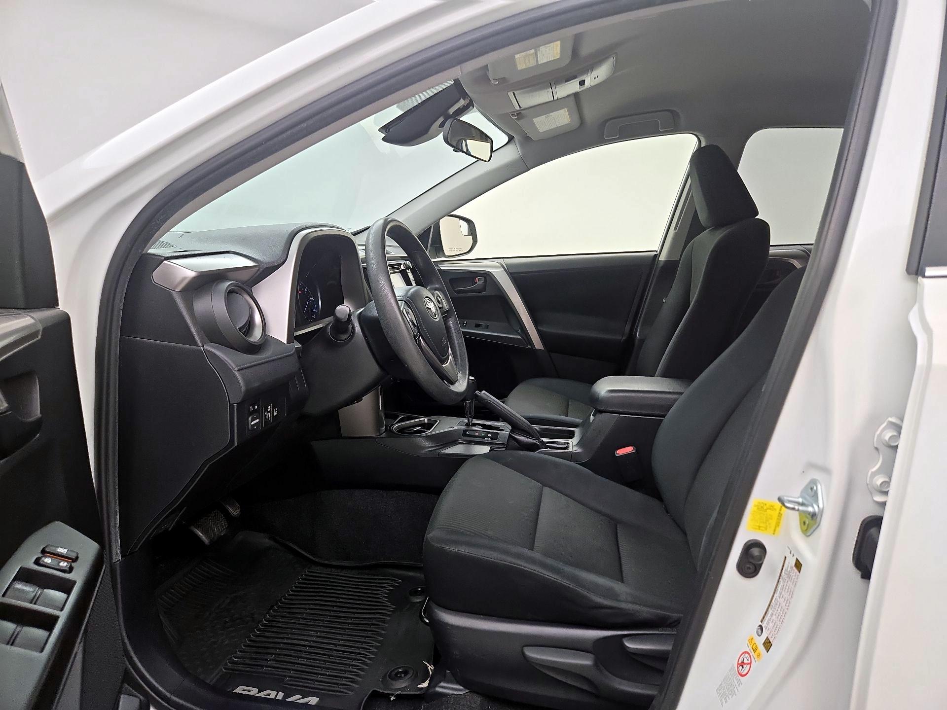 Thumbnail: 2017 Toyota RAV4 - 11