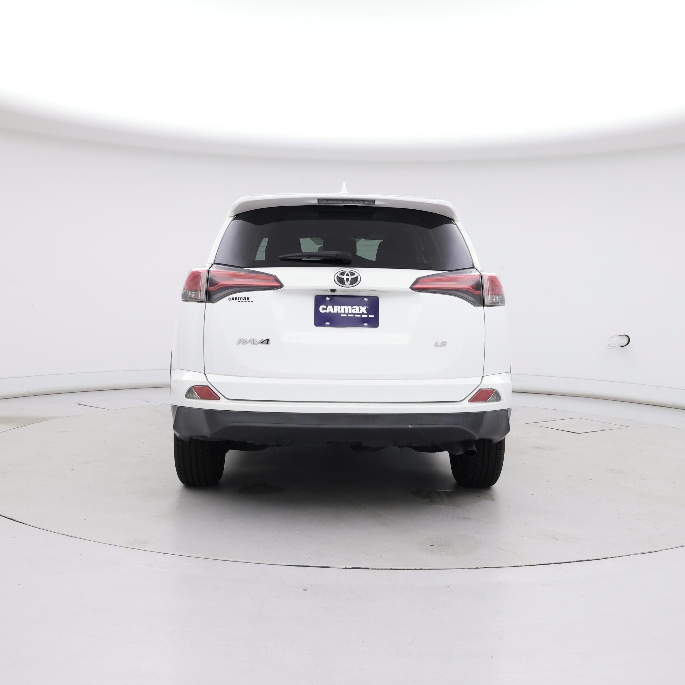 Thumbnail: 2017 Toyota RAV4 - 6