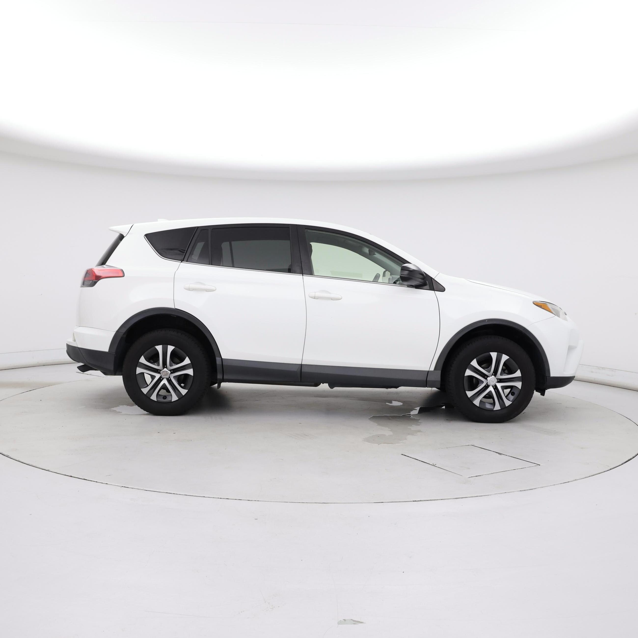 Thumbnail: 2017 Toyota RAV4 - 7