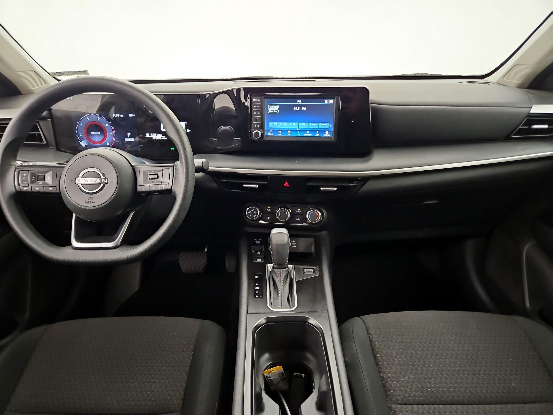 Thumbnail: 2025 Nissan Kicks - 9