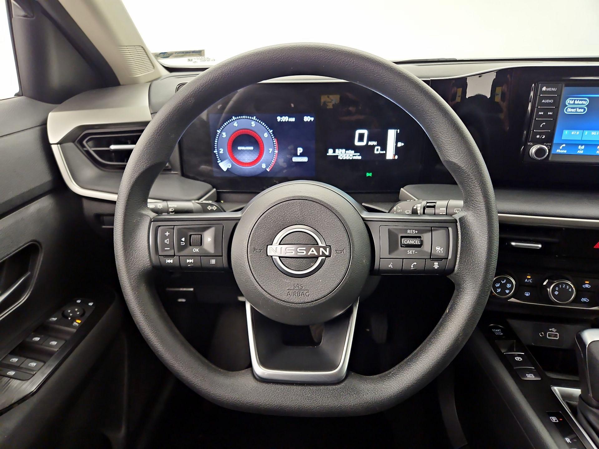 Thumbnail: 2025 Nissan Kicks - 10