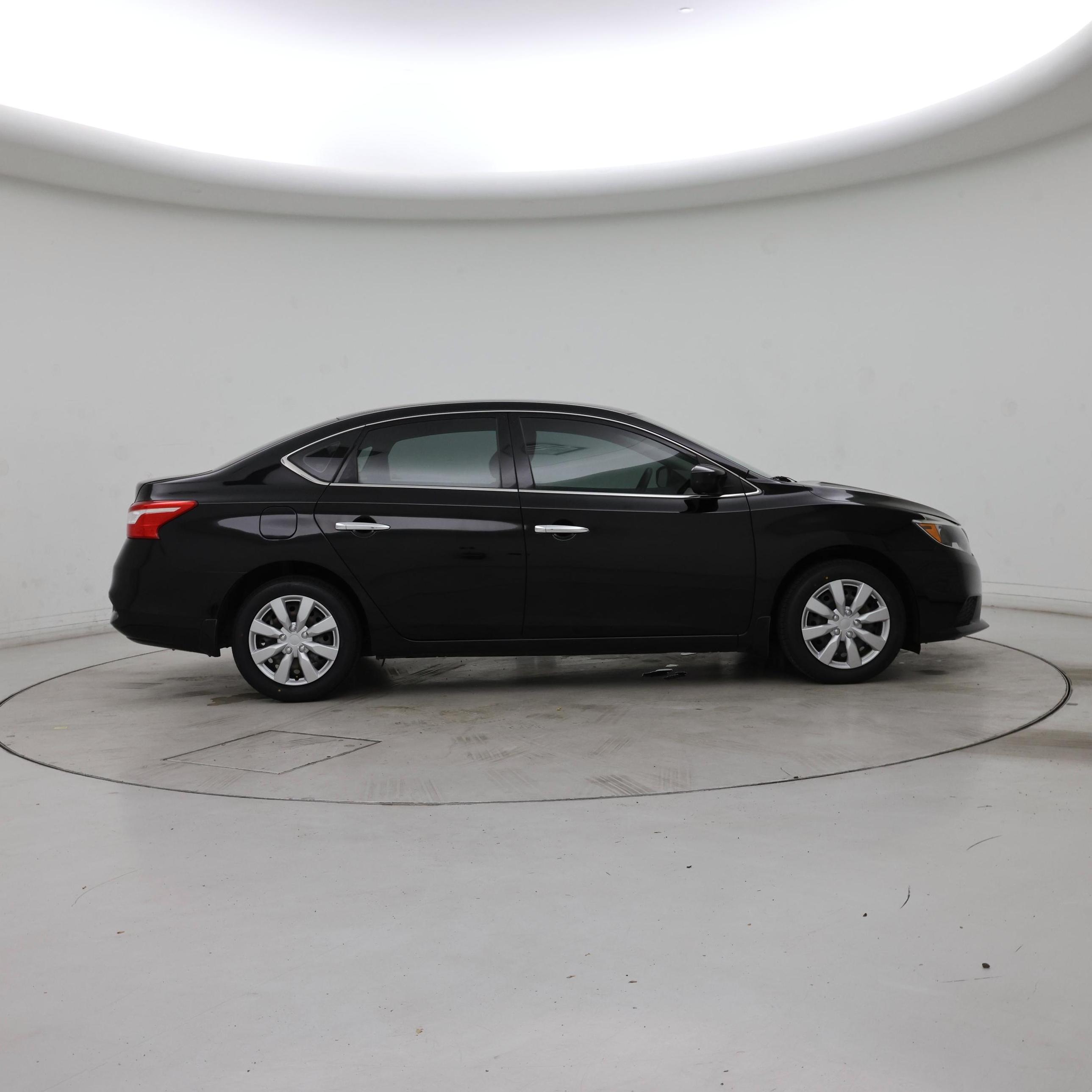 Thumbnail: 2019 Nissan Sentra - 7