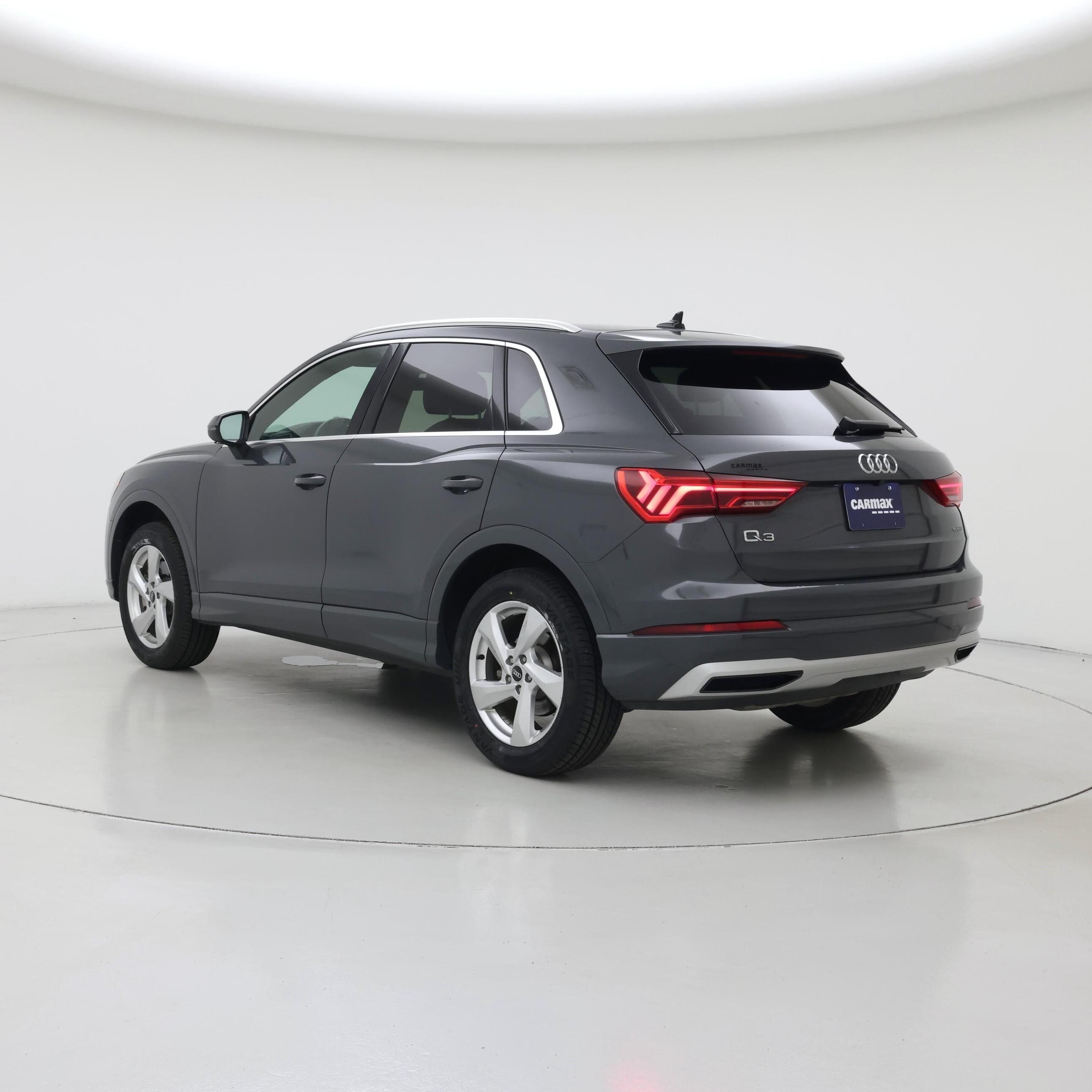 Thumbnail: 2021 Audi Q3 - 2