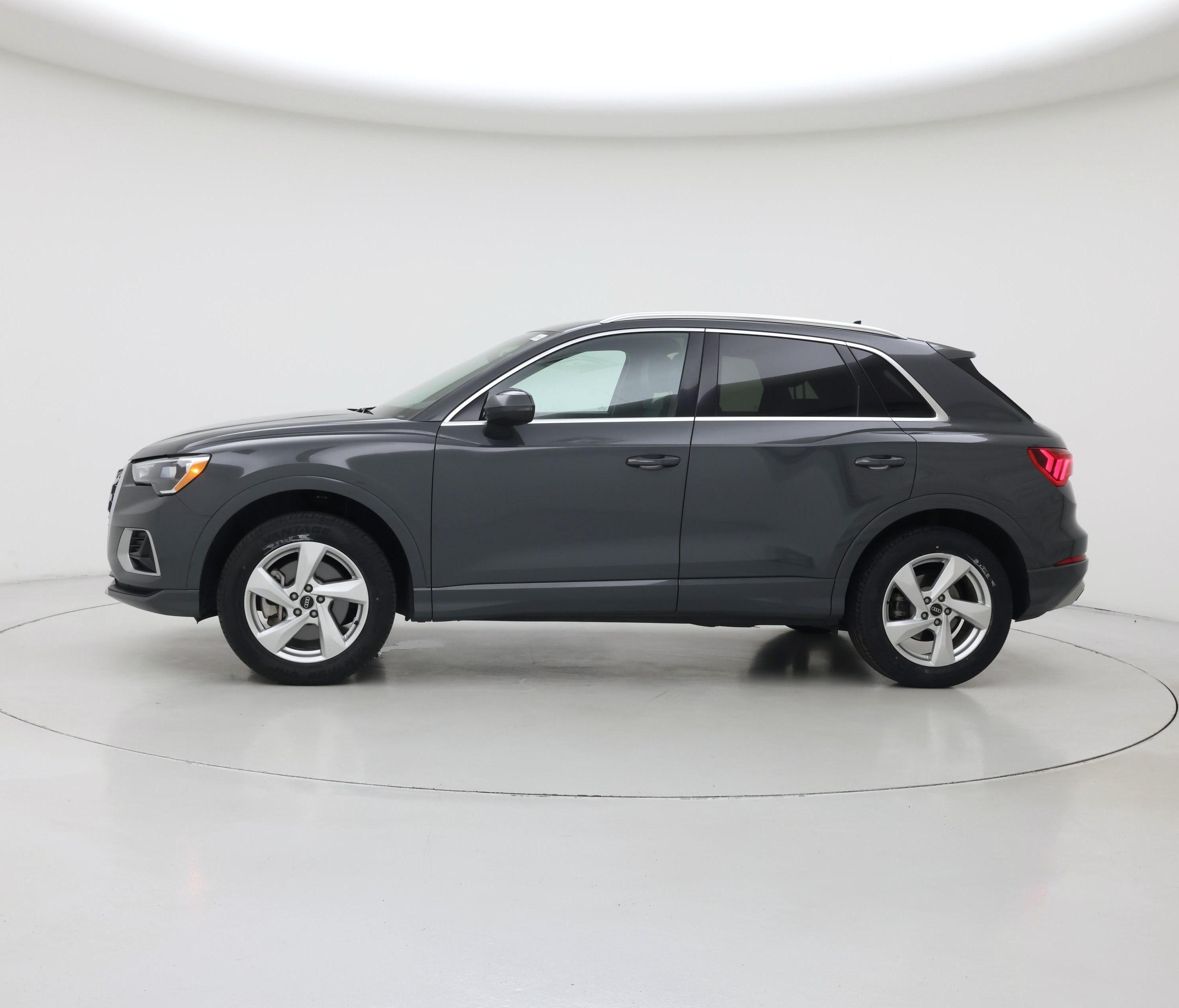 Thumbnail: 2021 Audi Q3 - 3