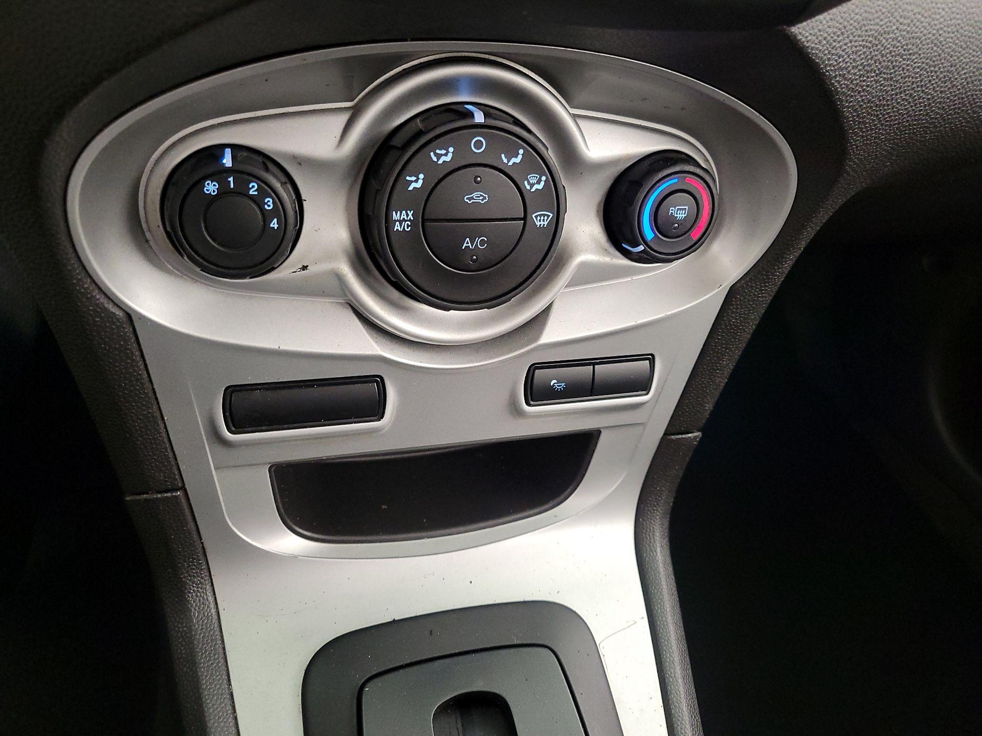 Thumbnail: 2017 Ford Fiesta - 15
