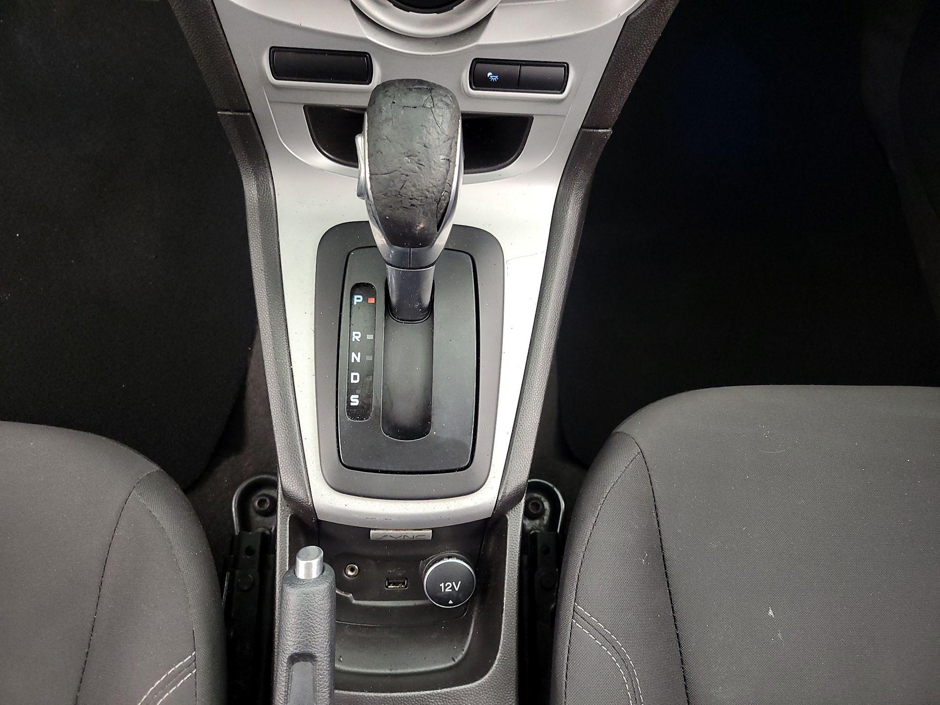 Thumbnail: 2017 Ford Fiesta - 16