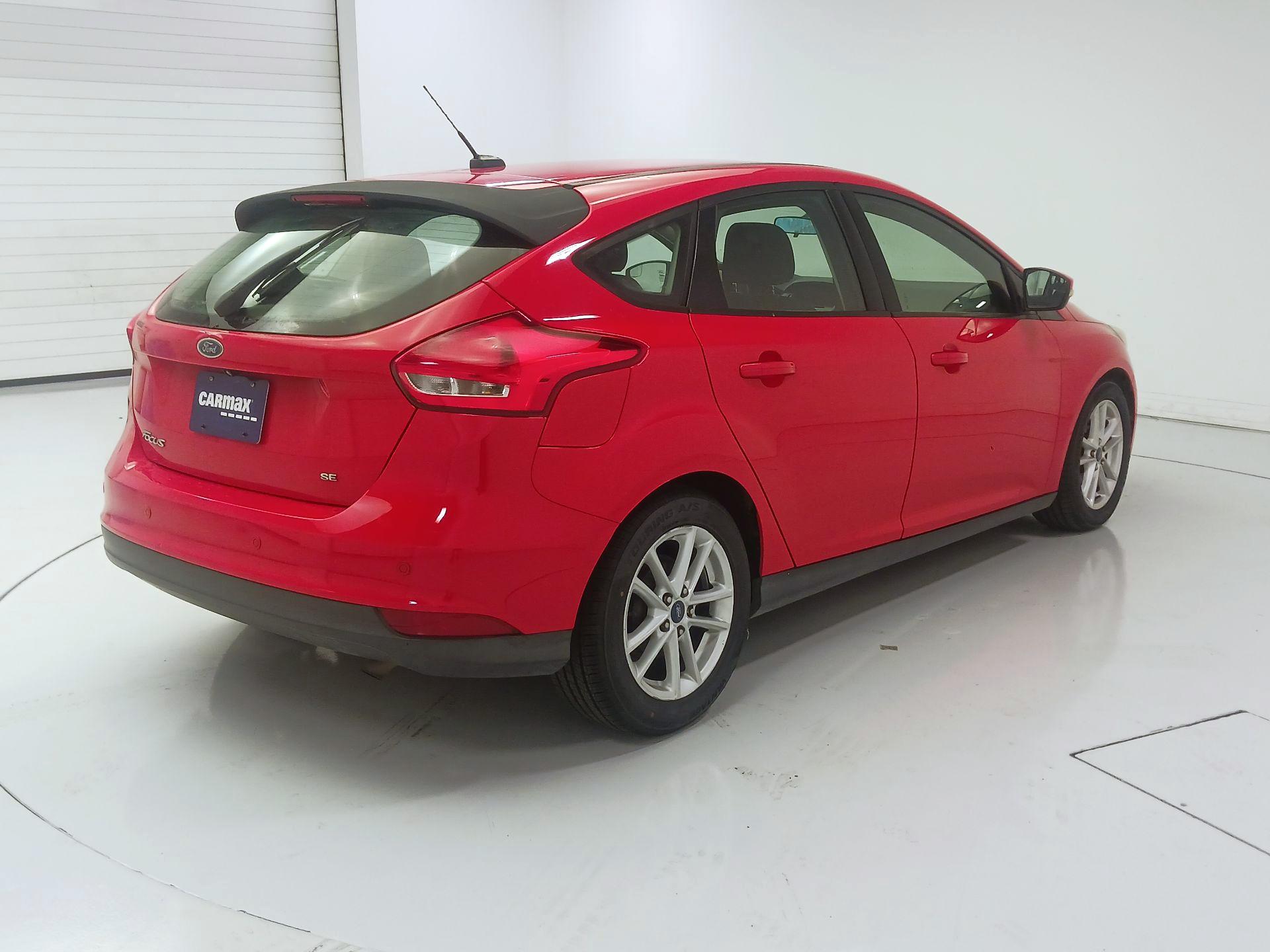 Thumbnail: 2015 Ford Focus - 5
