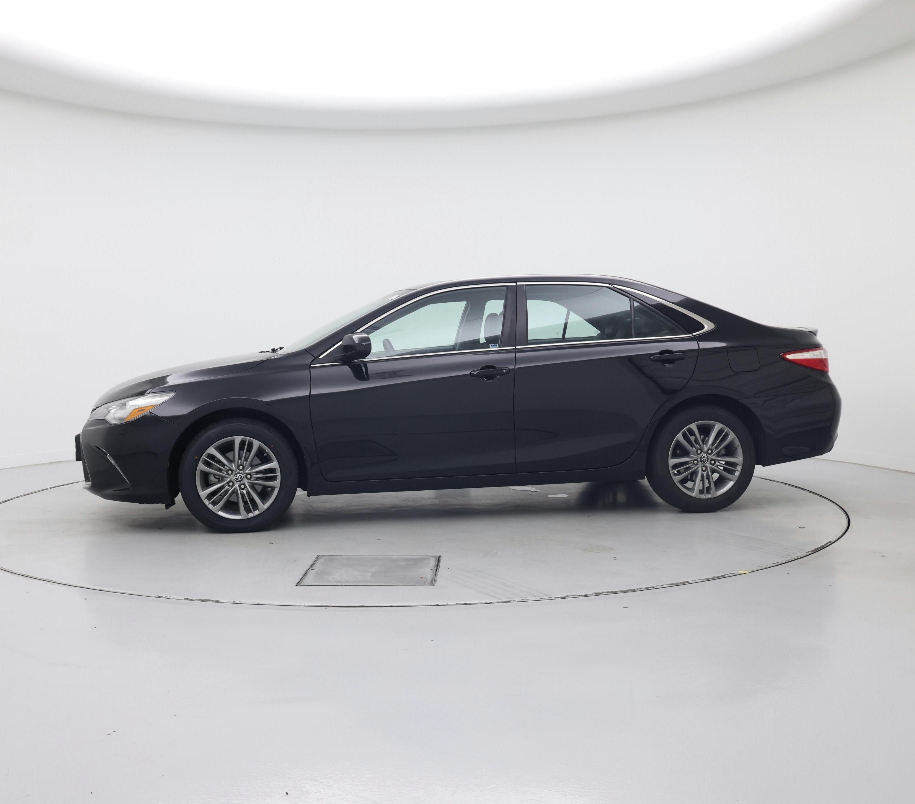 Thumbnail: 2017 Toyota Camry - 3