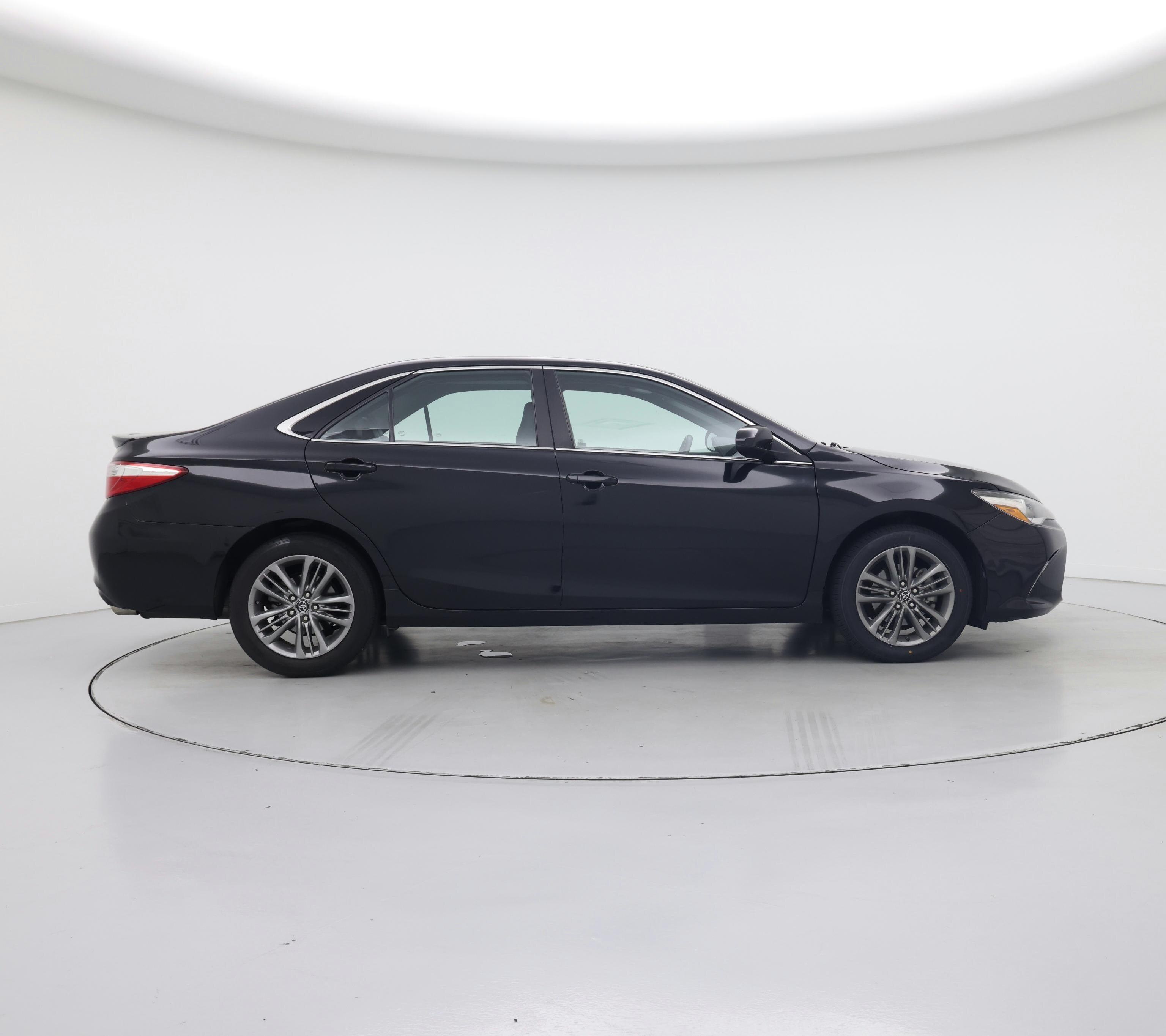 Thumbnail: 2017 Toyota Camry - 7