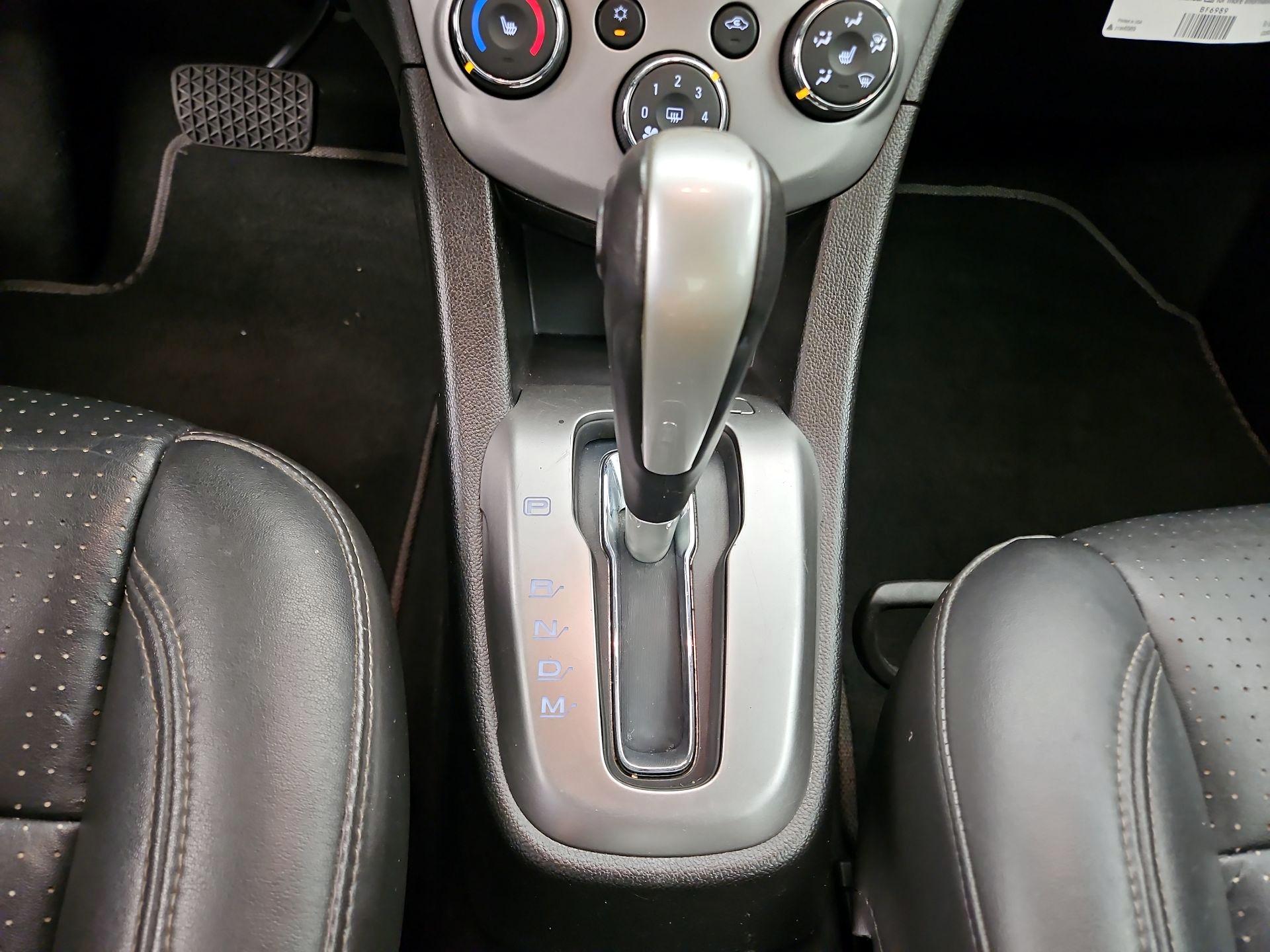 Thumbnail: 2017 Chevrolet Sonic - 15