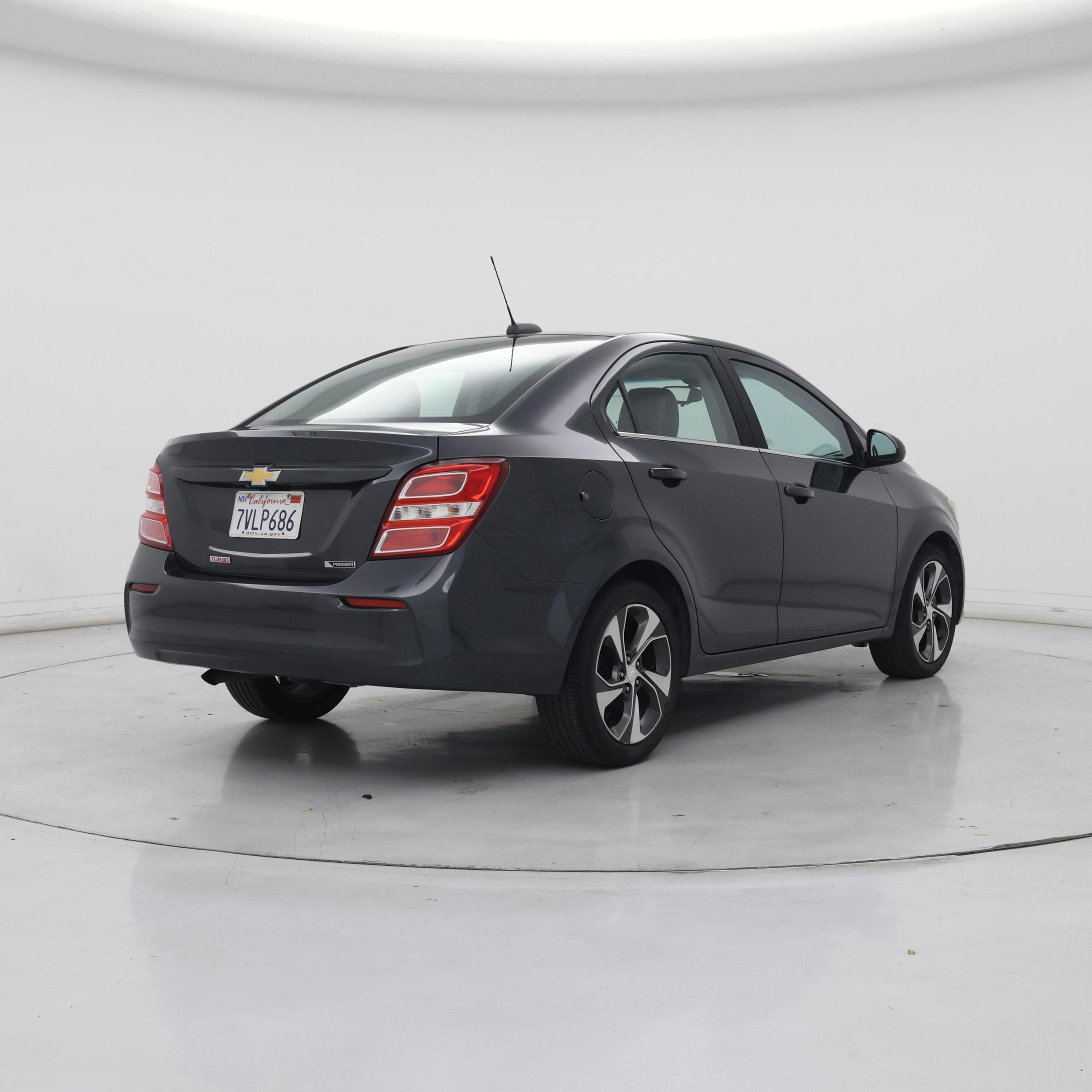 Thumbnail: 2017 Chevrolet Sonic - 8