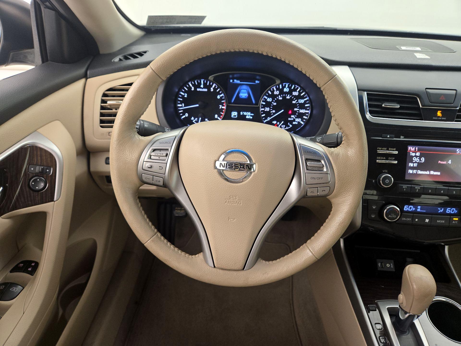 Thumbnail: 2014 Nissan Altima - 10