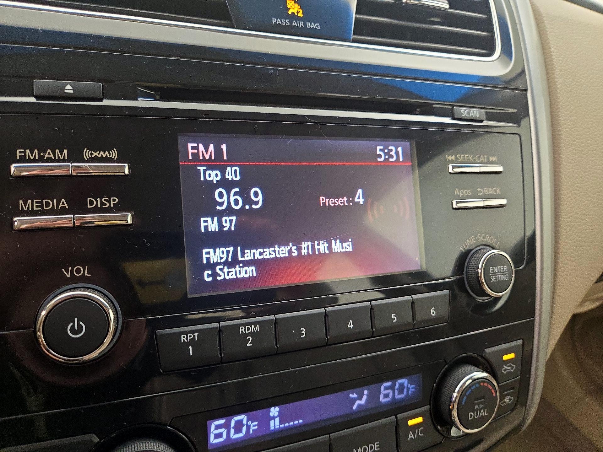 Thumbnail: 2014 Nissan Altima - 15