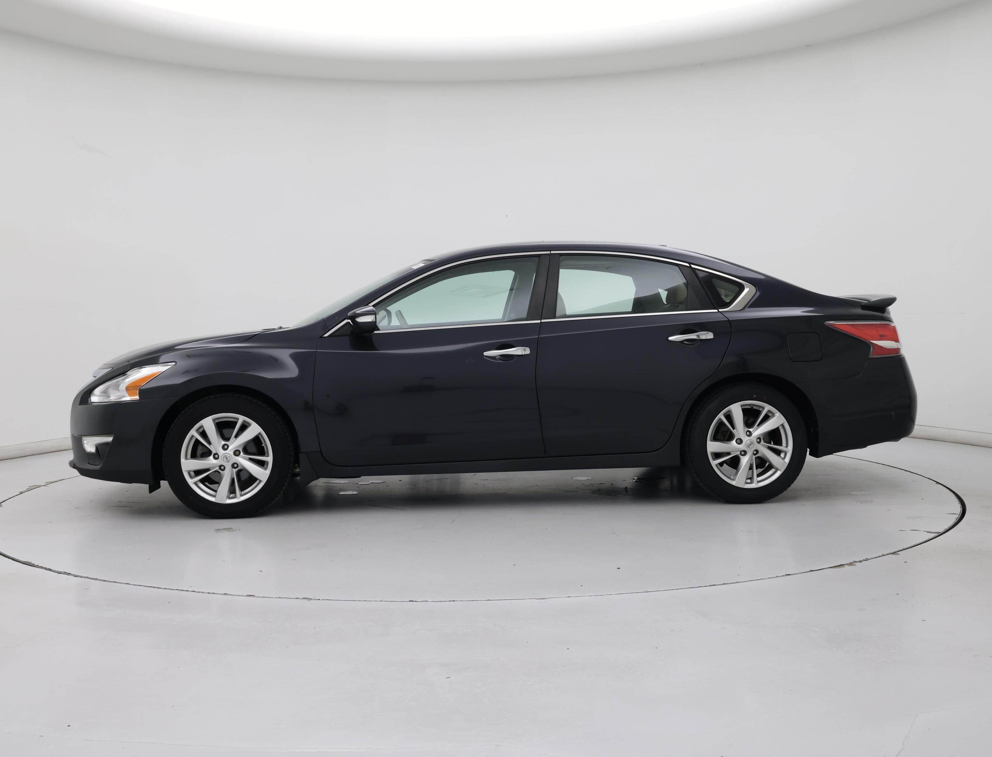 Thumbnail: 2014 Nissan Altima - 3