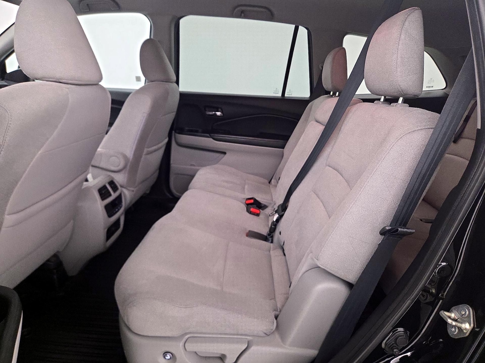 2019 Honda Pilot EX - Photo 19