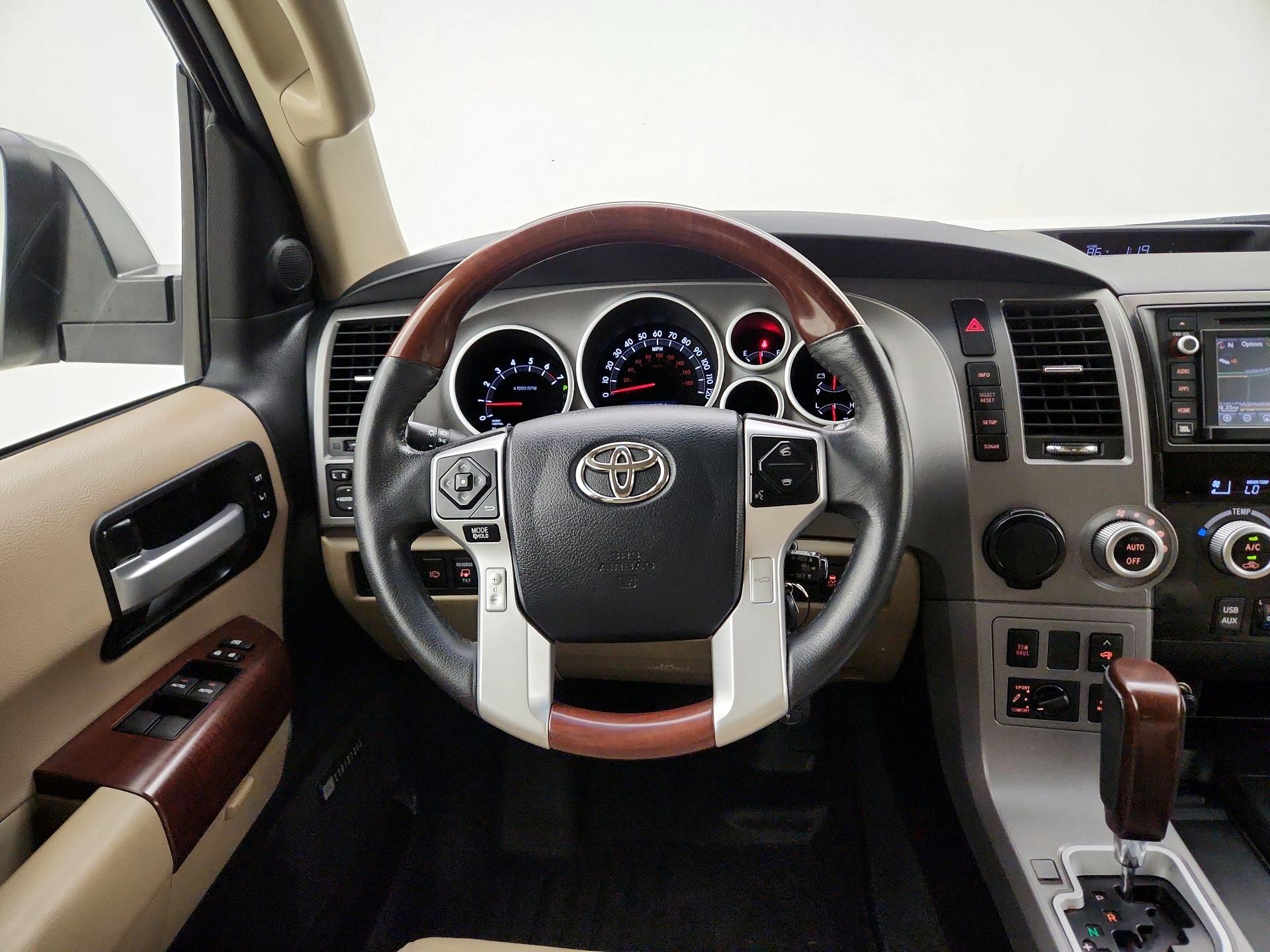 Thumbnail: 2016 Toyota Sequoia - 10