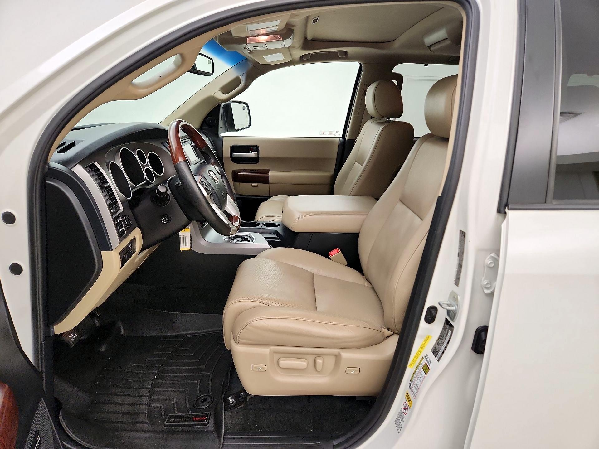Thumbnail: 2016 Toyota Sequoia - 11