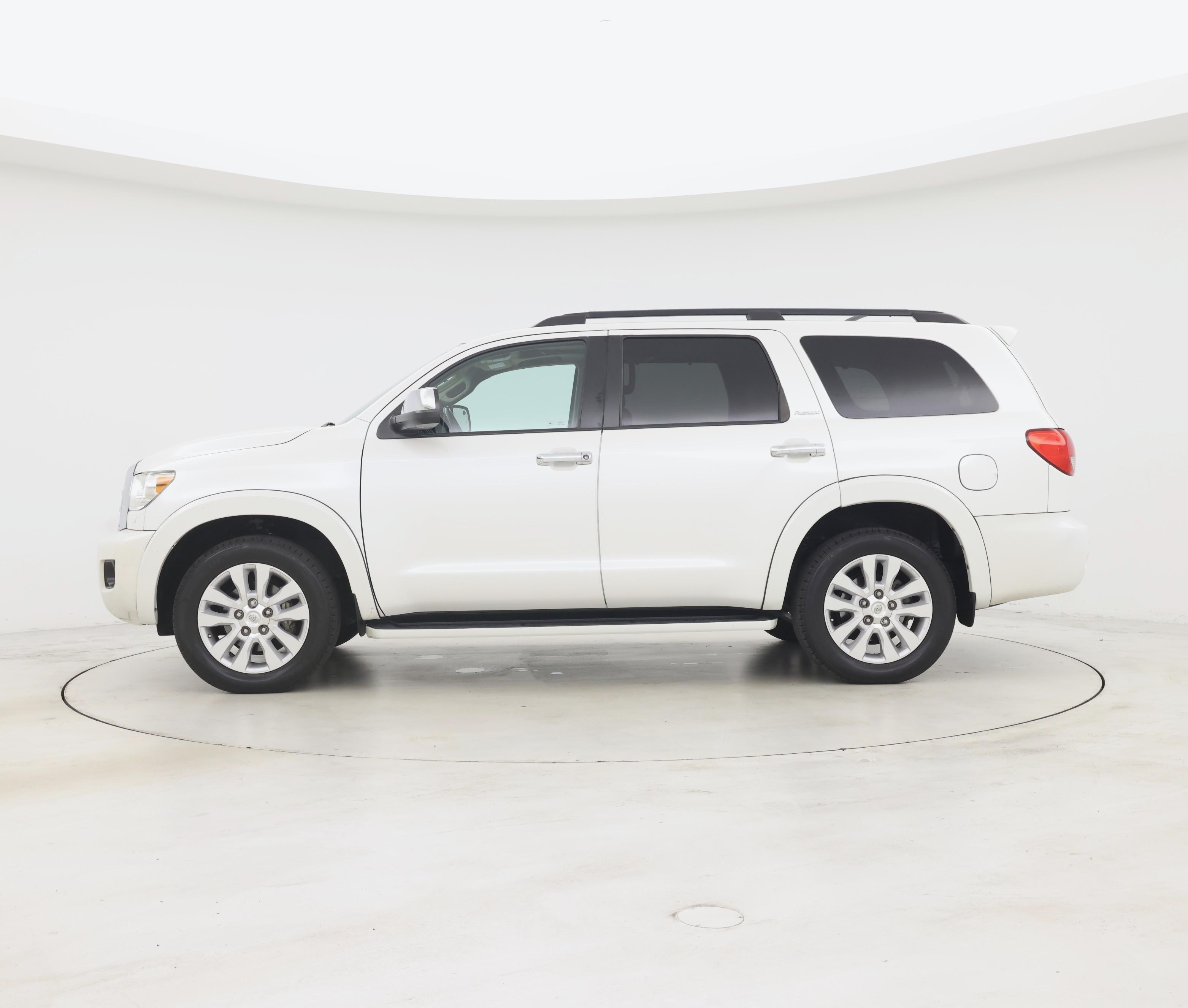 Thumbnail: 2016 Toyota Sequoia - 3