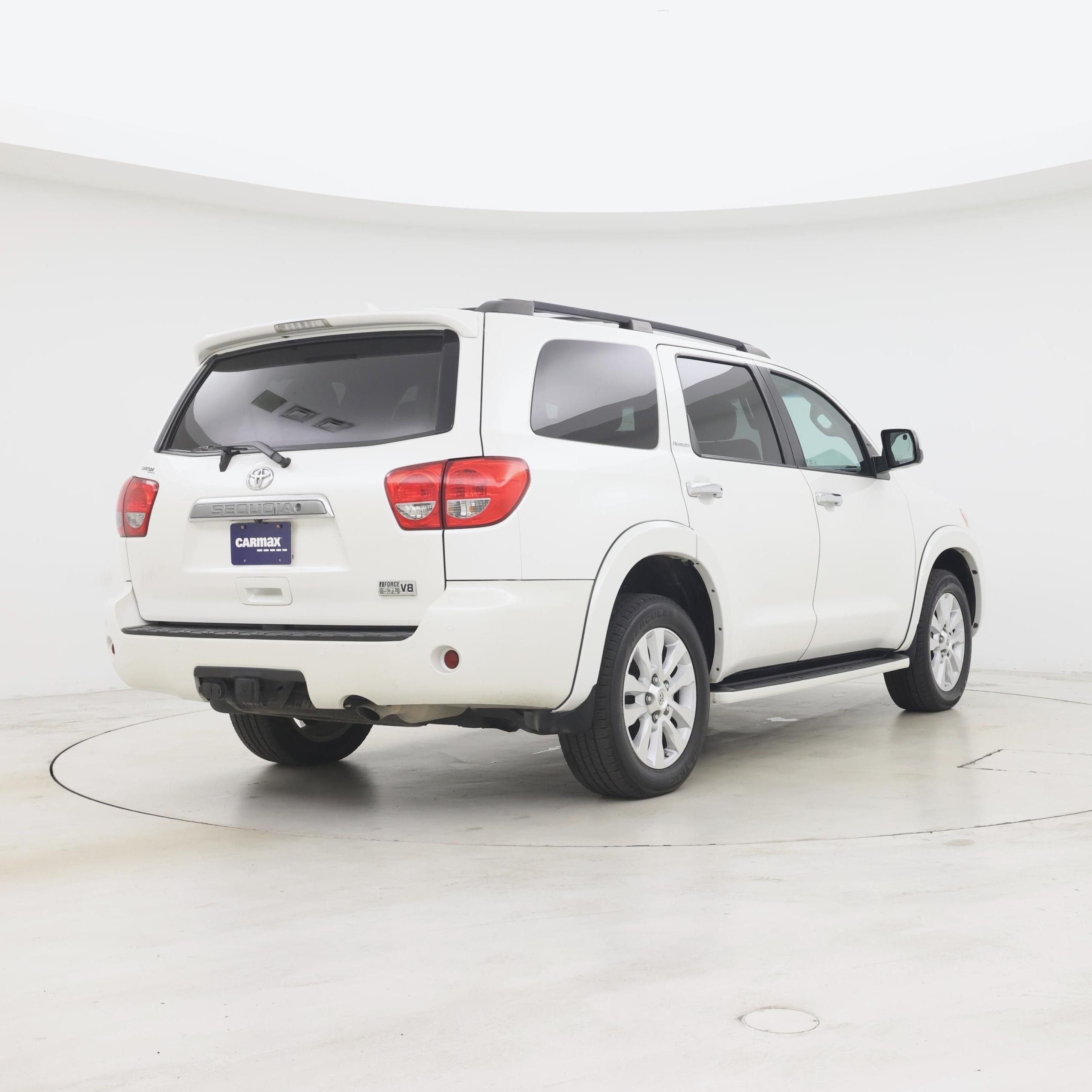 Thumbnail: 2016 Toyota Sequoia - 8