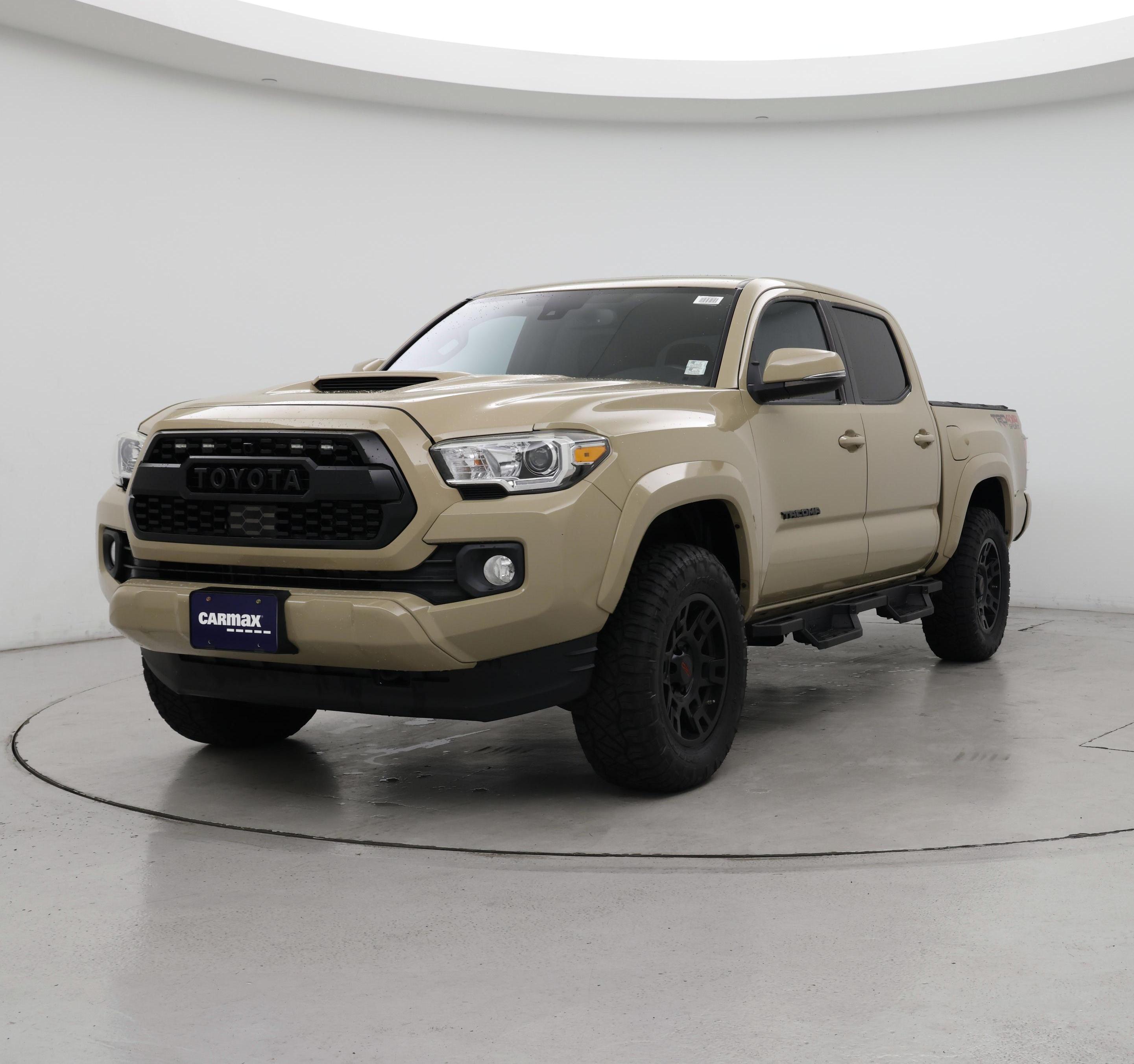 Thumbnail: 2020 Toyota Tacoma - 4
