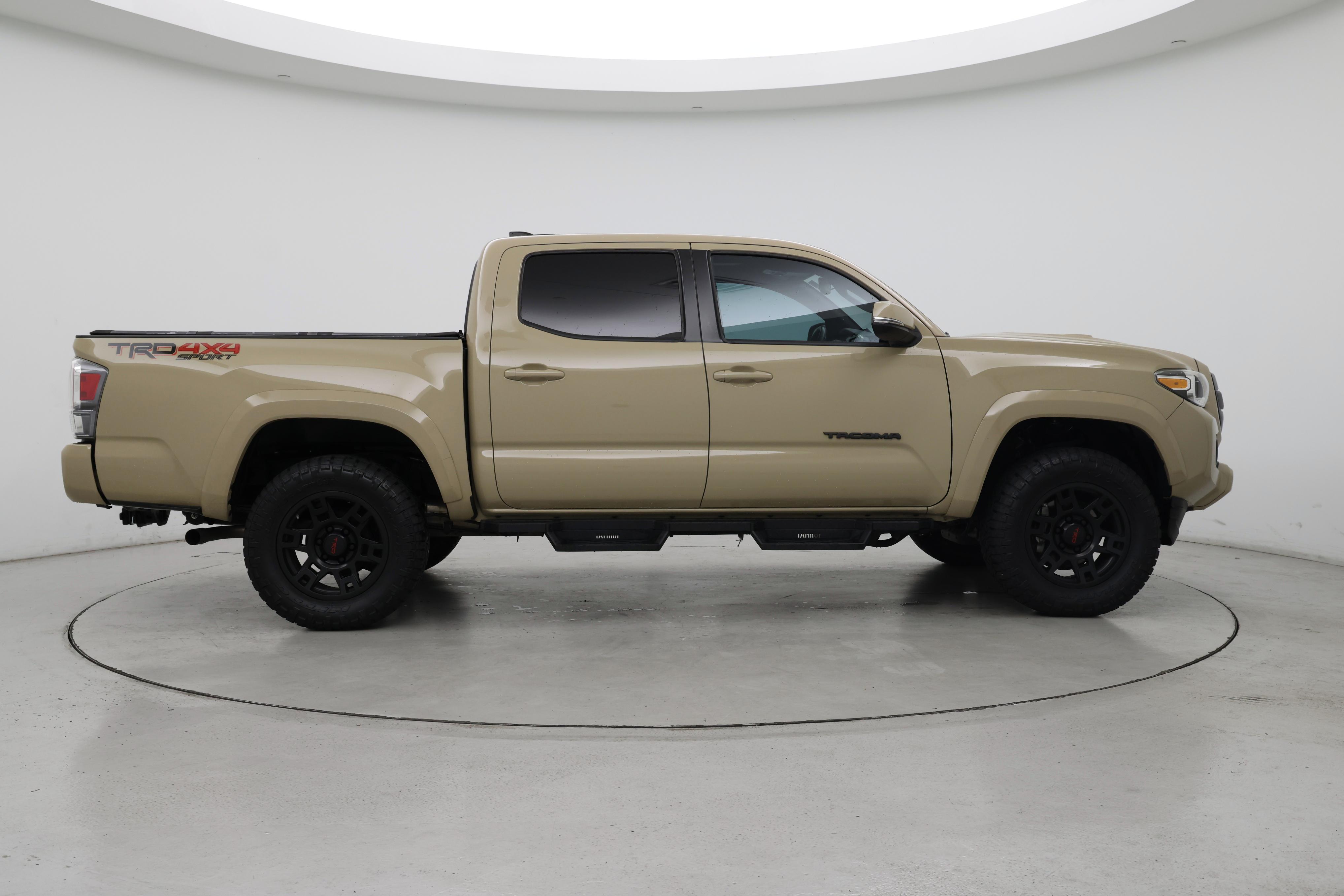 Thumbnail: 2020 Toyota Tacoma - 7
