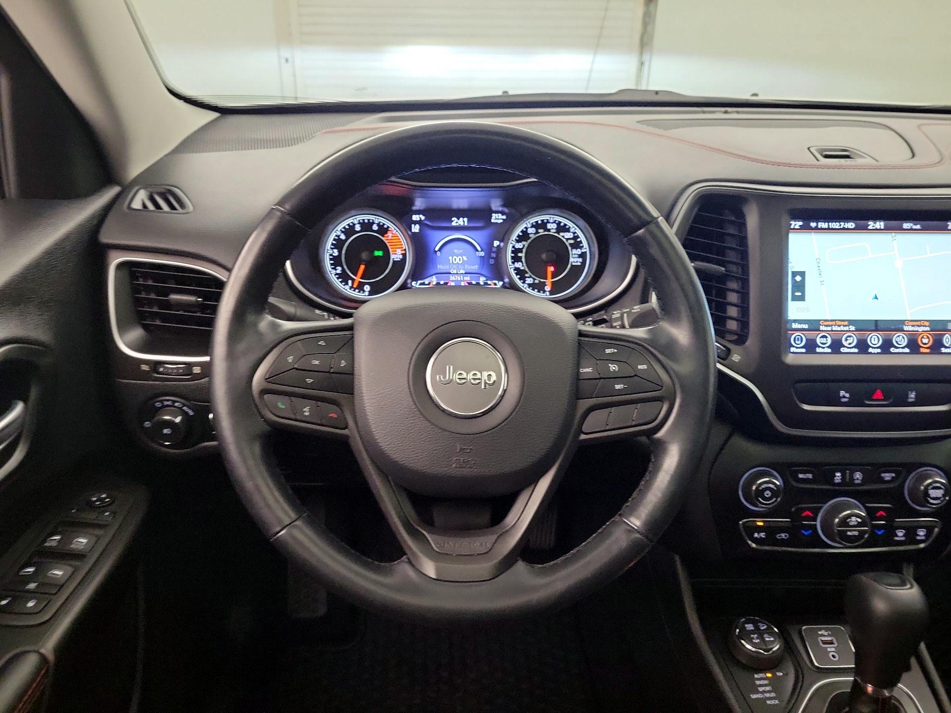 Thumbnail: 2021 Jeep Cherokee - 10