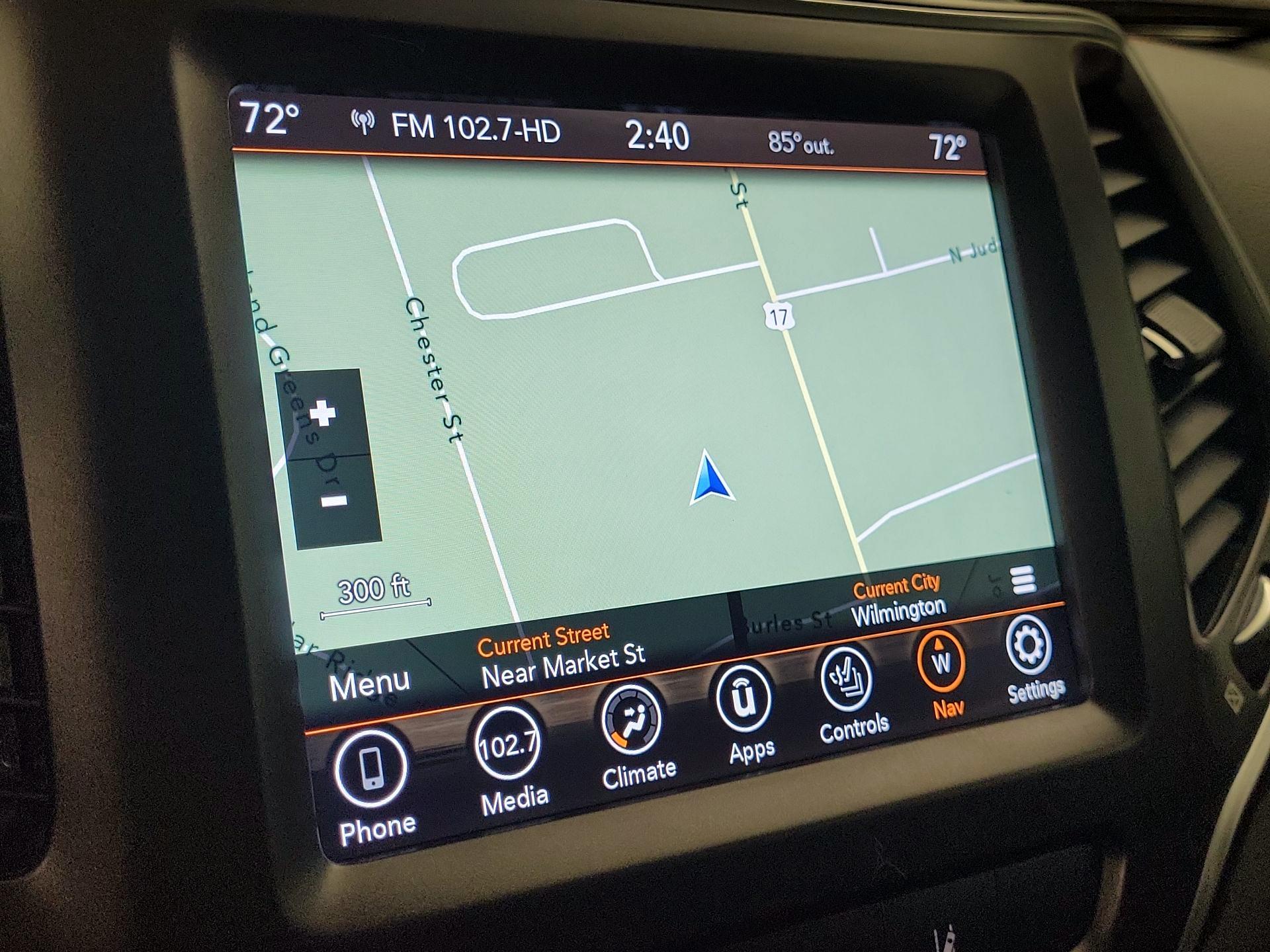 Thumbnail: 2021 Jeep Cherokee - 14