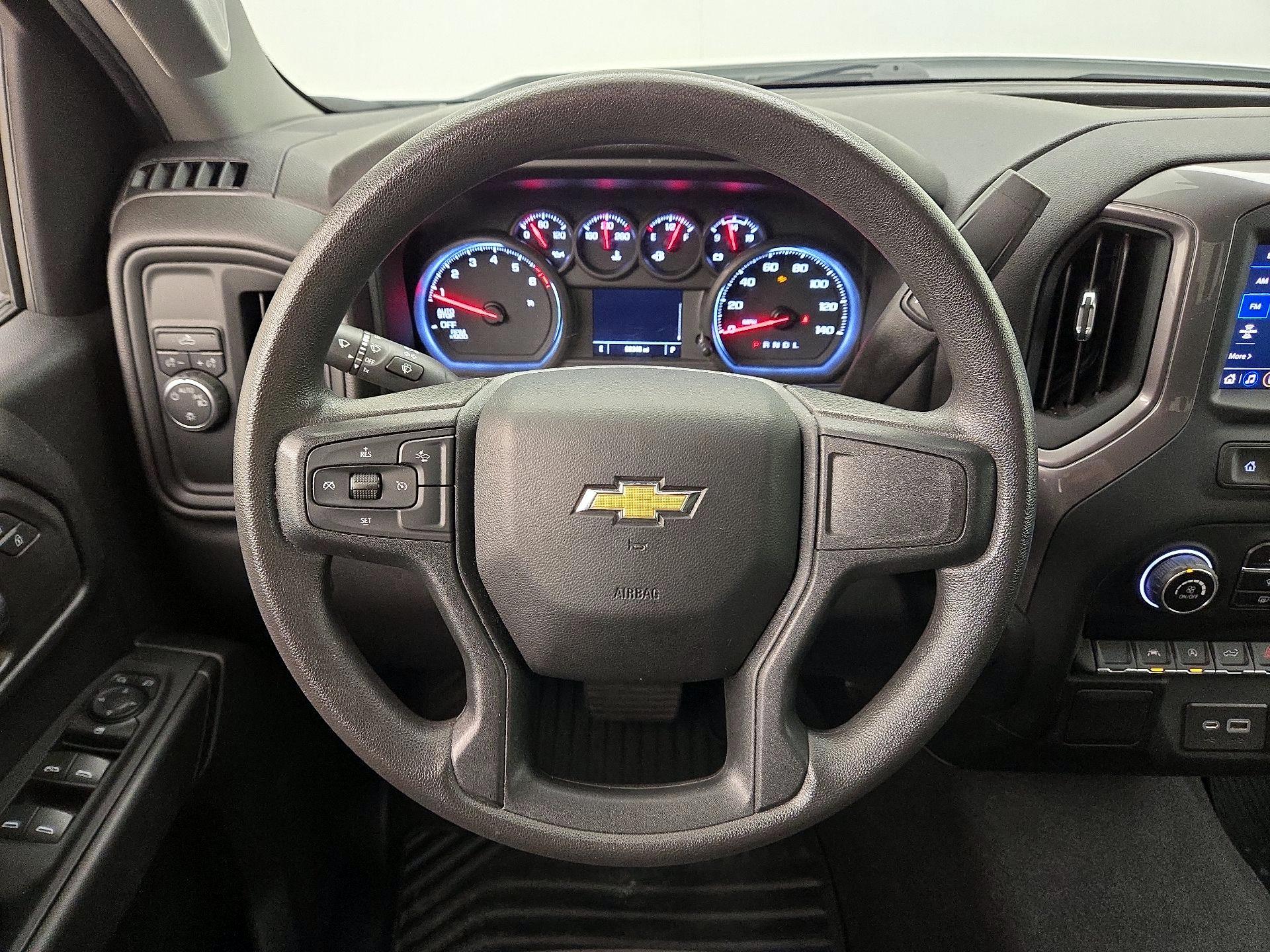 Thumbnail: 2023 Chevrolet Silverado 1500 - 10